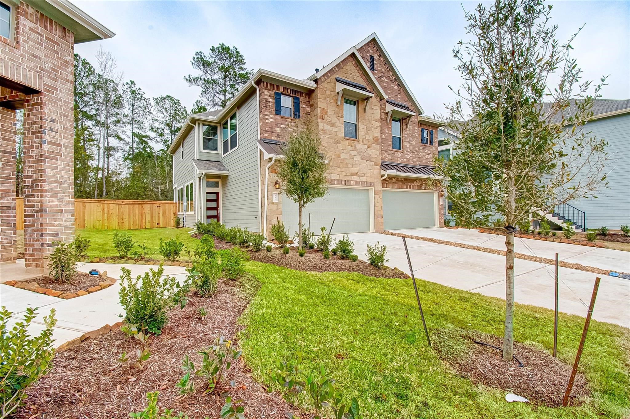 332 N Spotted Fern Drive Property Photo 1