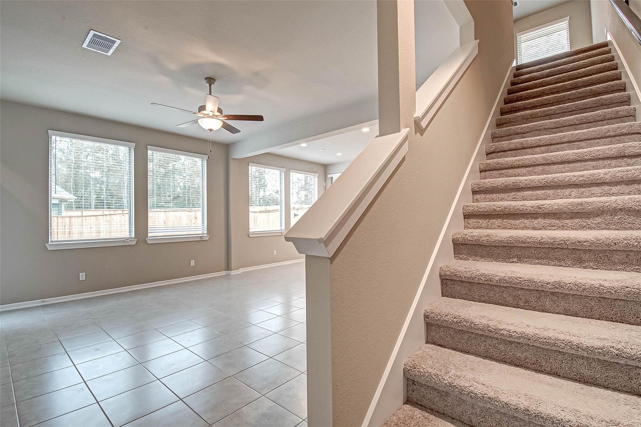 332 N Spotted Fern Drive Property Photo 7