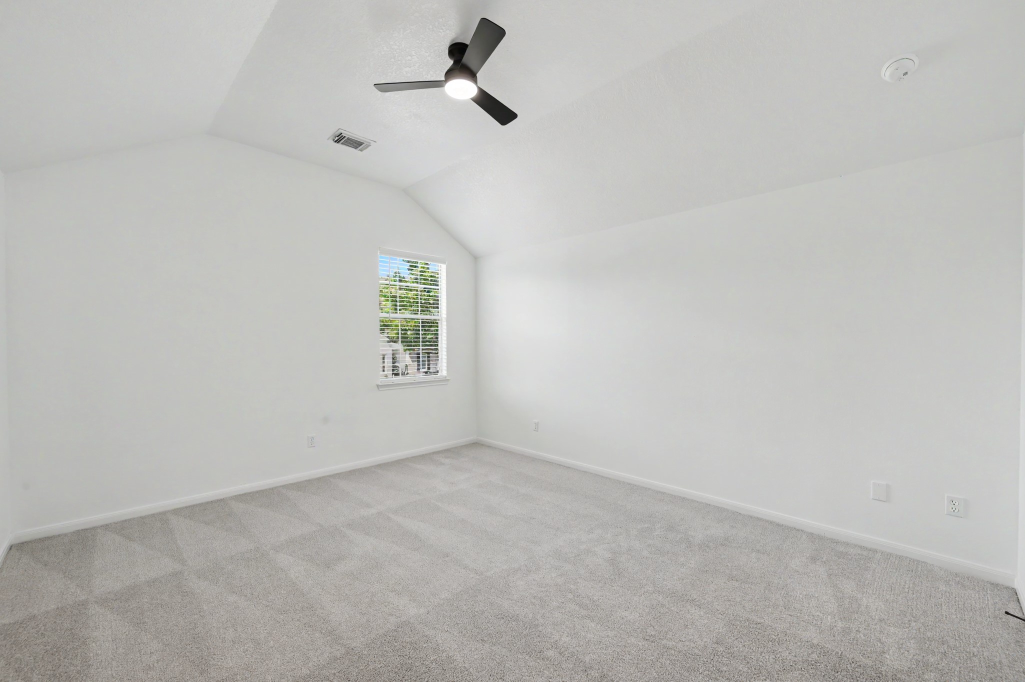 6894 Stillwater Drive Property Photo 16