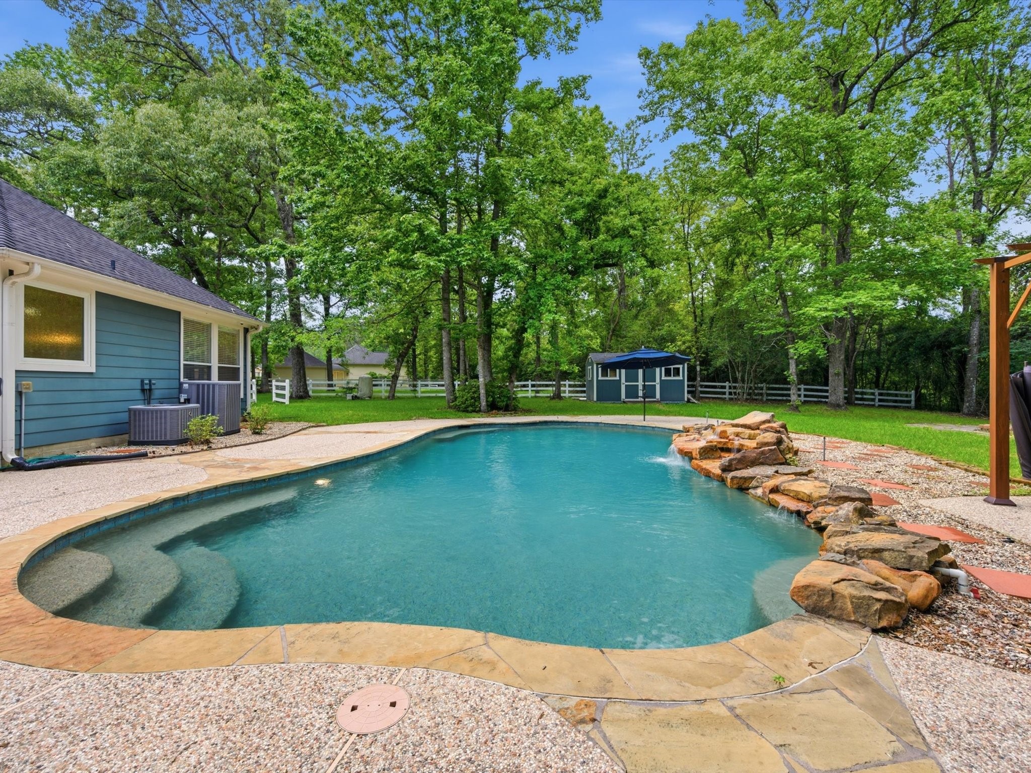 8710 Linn Lane Property Photo 43