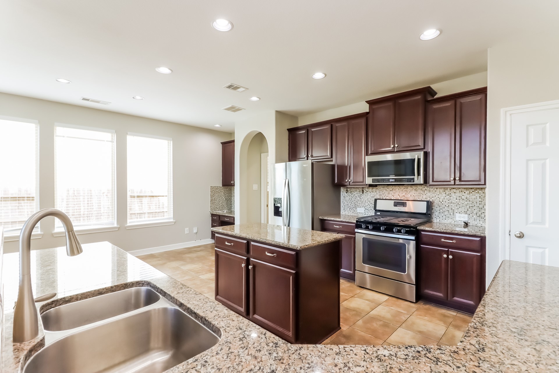 9743 Stratton Ridge Drive Property Photo 7