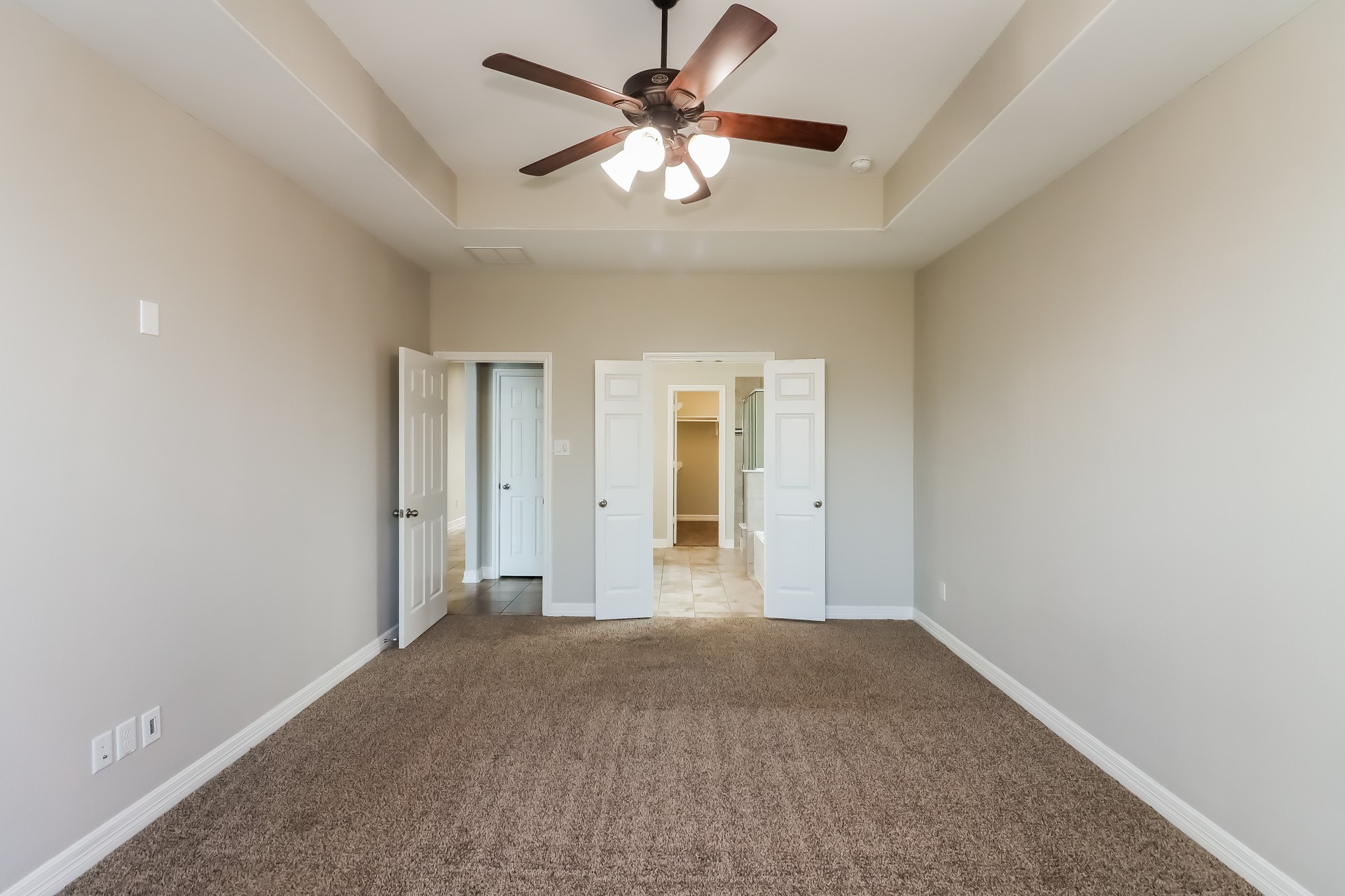 9743 Stratton Ridge Drive Property Photo 8
