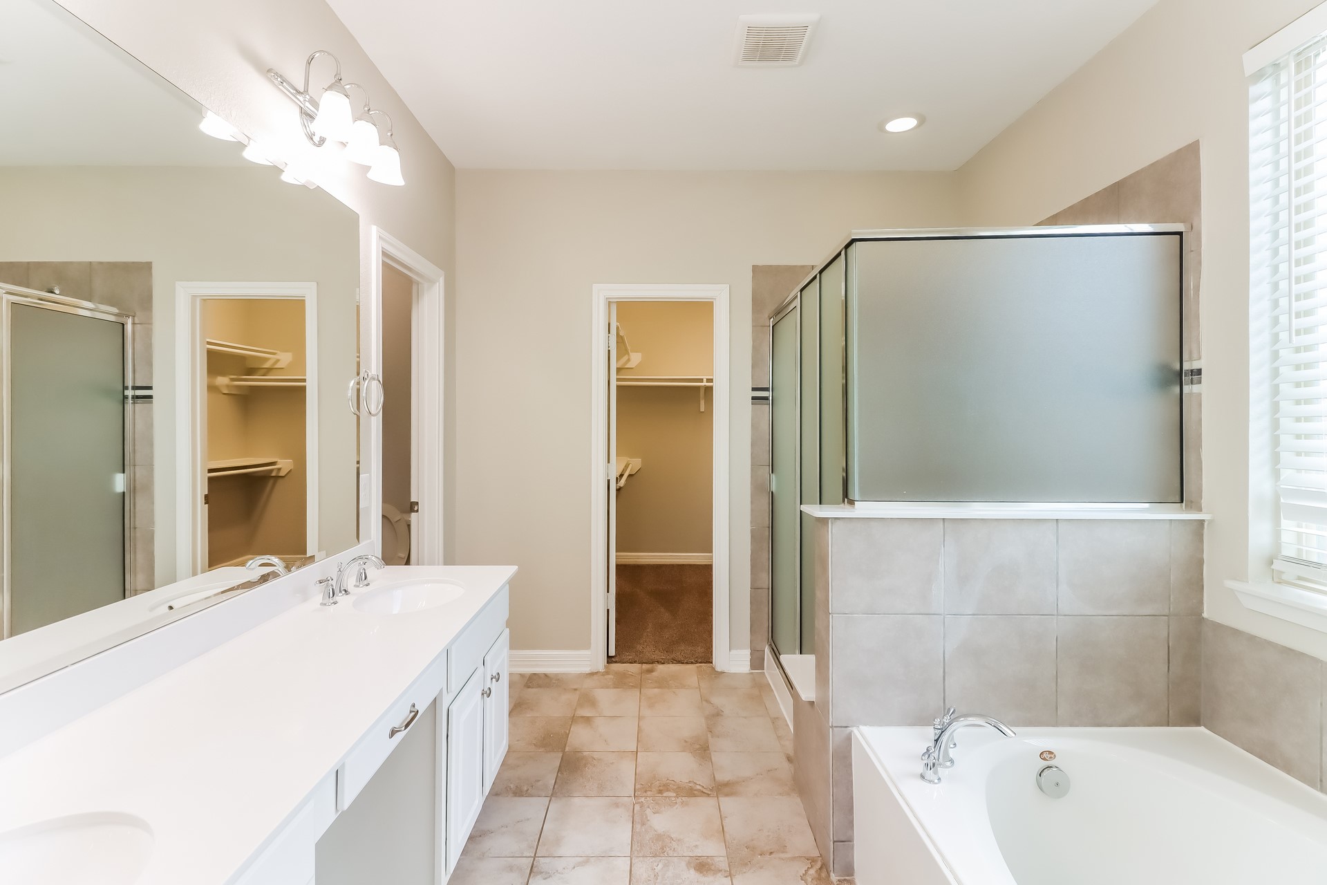 9743 Stratton Ridge Drive Property Photo 12