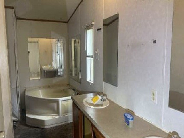 18211 County Road 2195 Property Photo 12