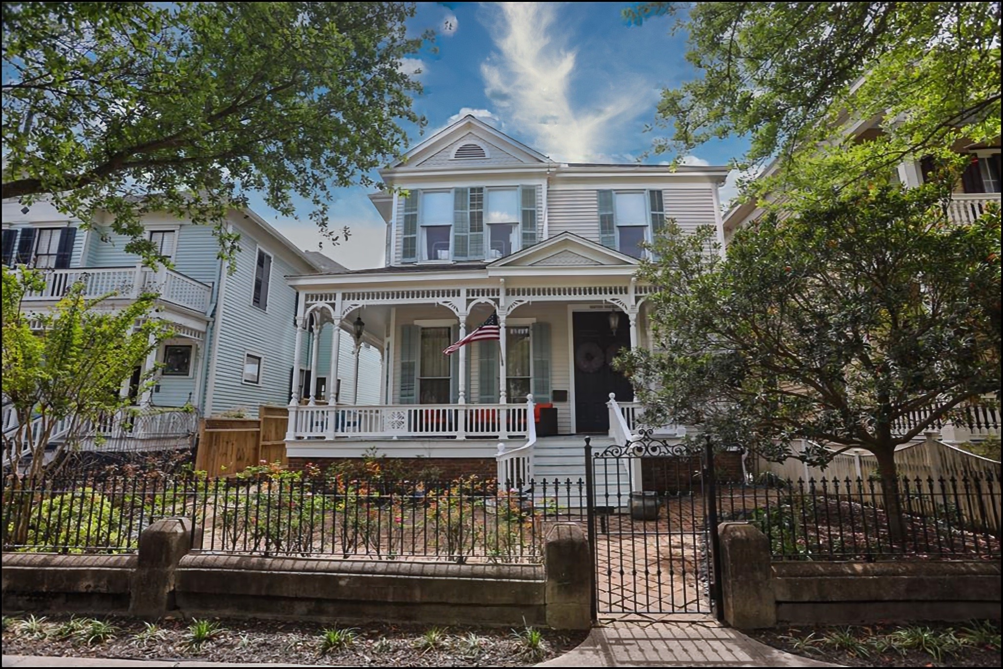 1819 Sealy Street Property Photo