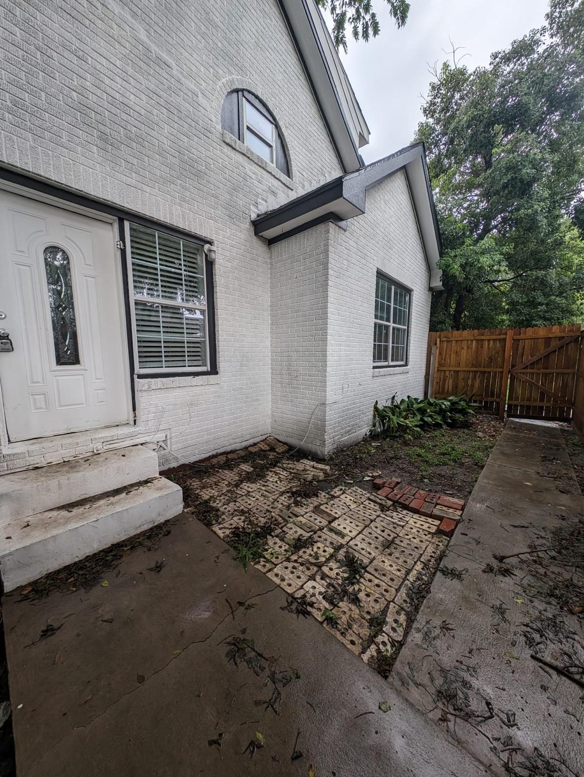 3015 Cleburne Street Property Photo 7