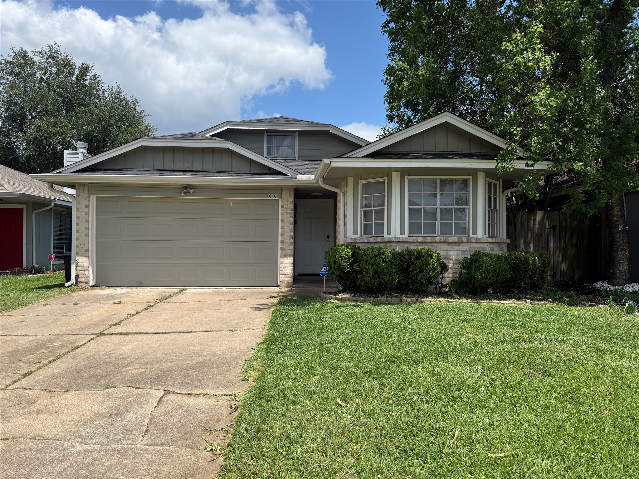 1610 Brickarbor Drive Property Photo 1