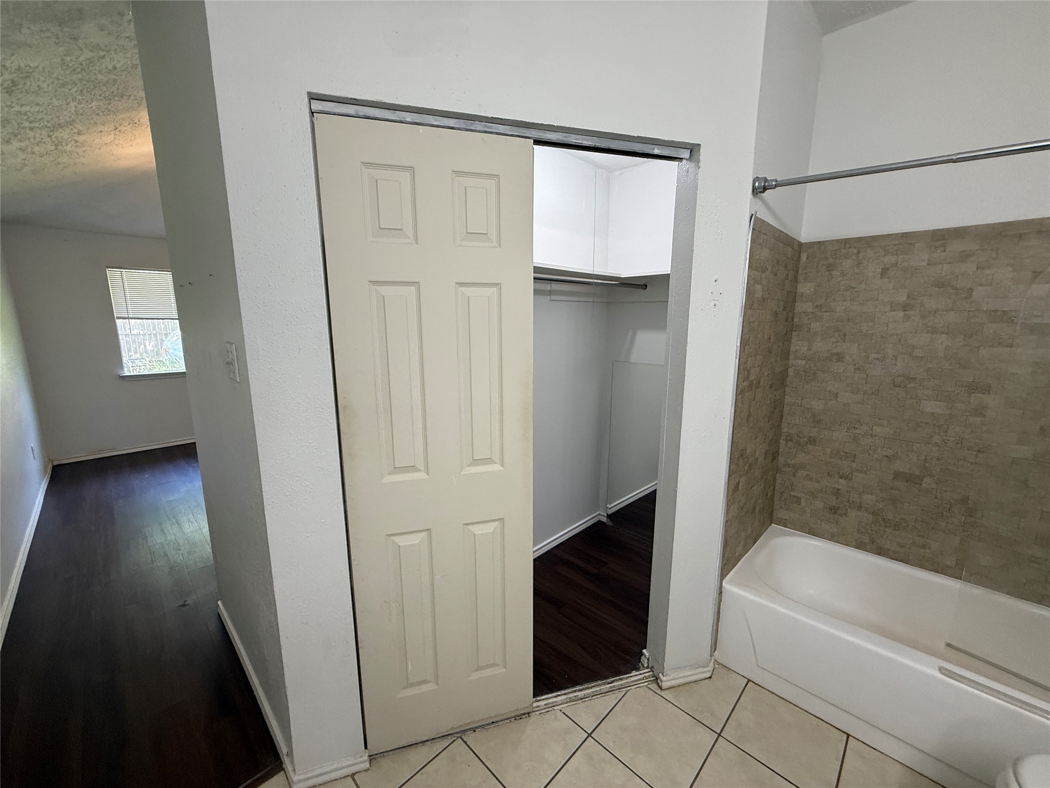 1610 Brickarbor Drive Property Photo 8