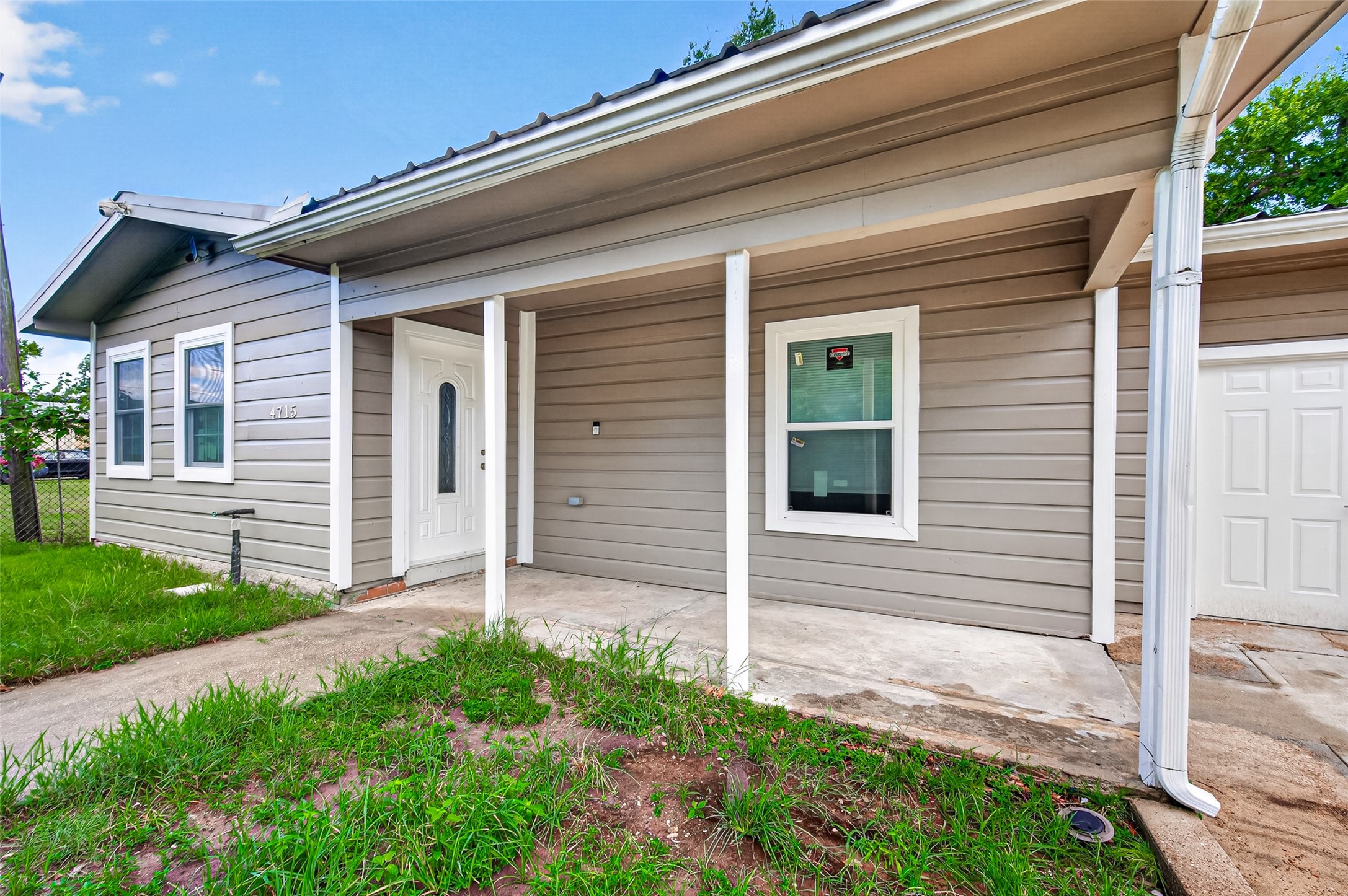 4715 Chapman Street Property Photo 5