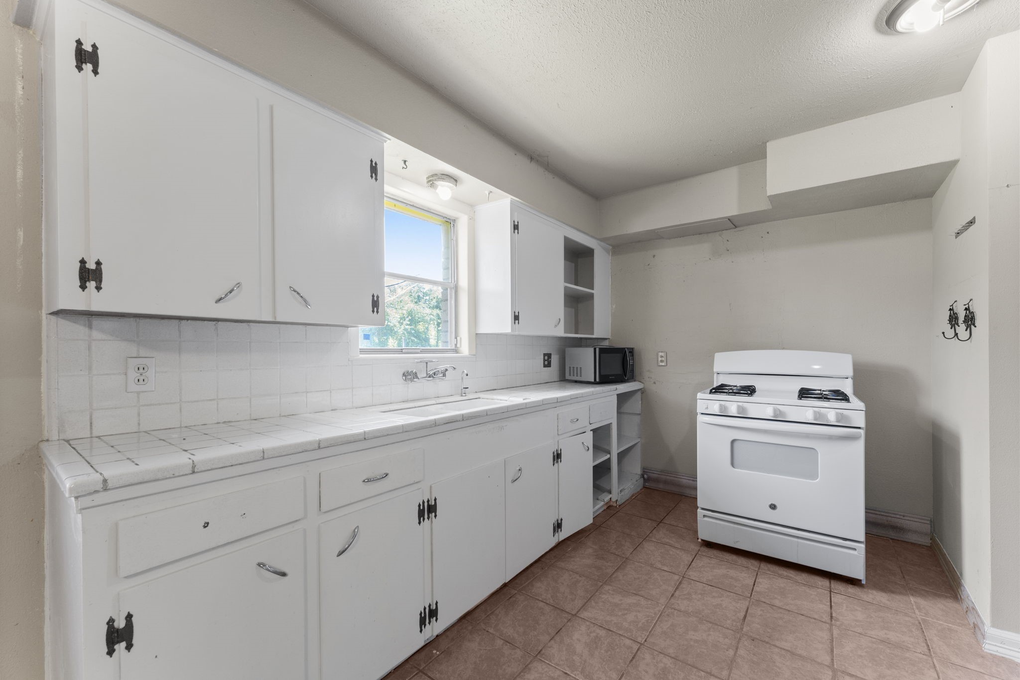 814 Isetta Lane Property Photo 4