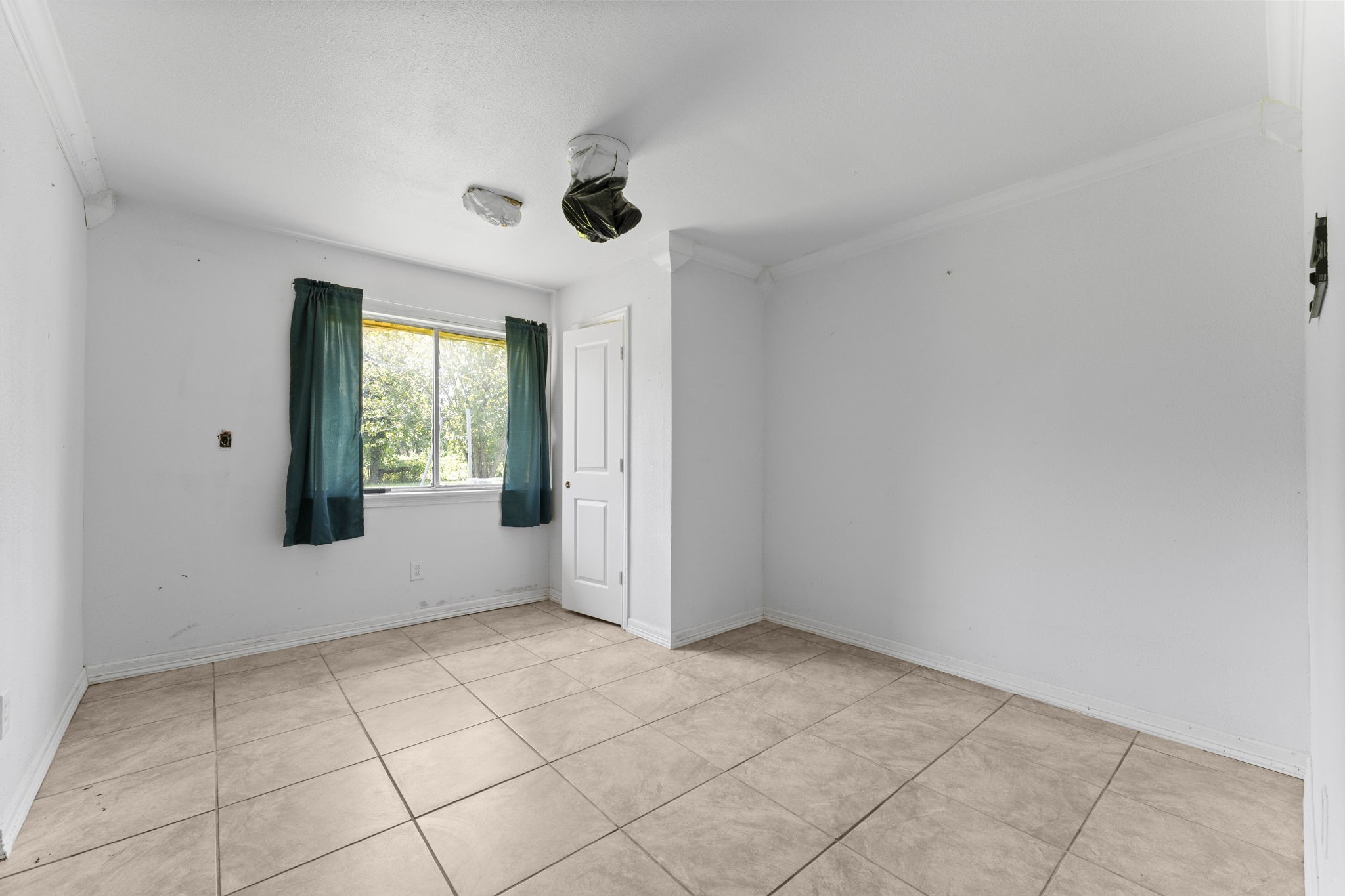 814 Isetta Lane Property Photo 16