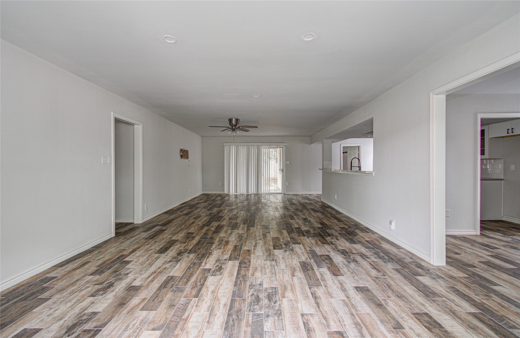 5507 Braesvalley Drive Property Photo 9