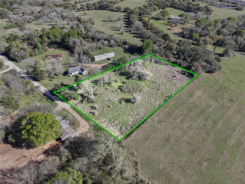 5622 Sample Cemetery Lane Property Photo 3