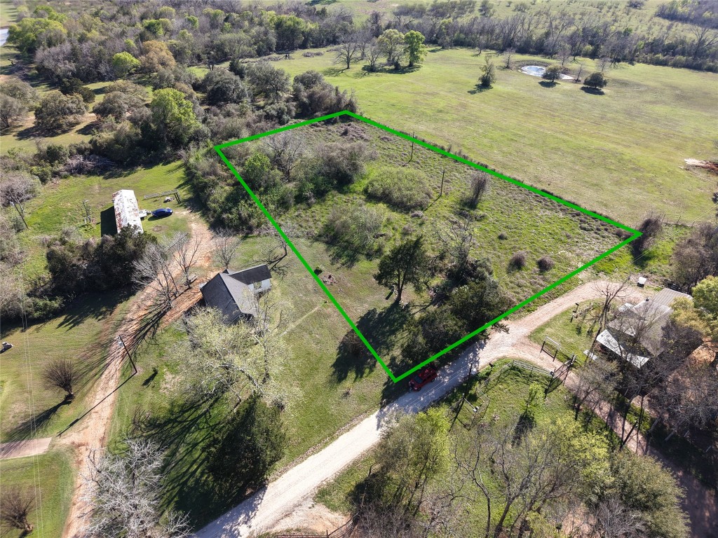 5622 Sample Cemetery Lane Property Photo 6