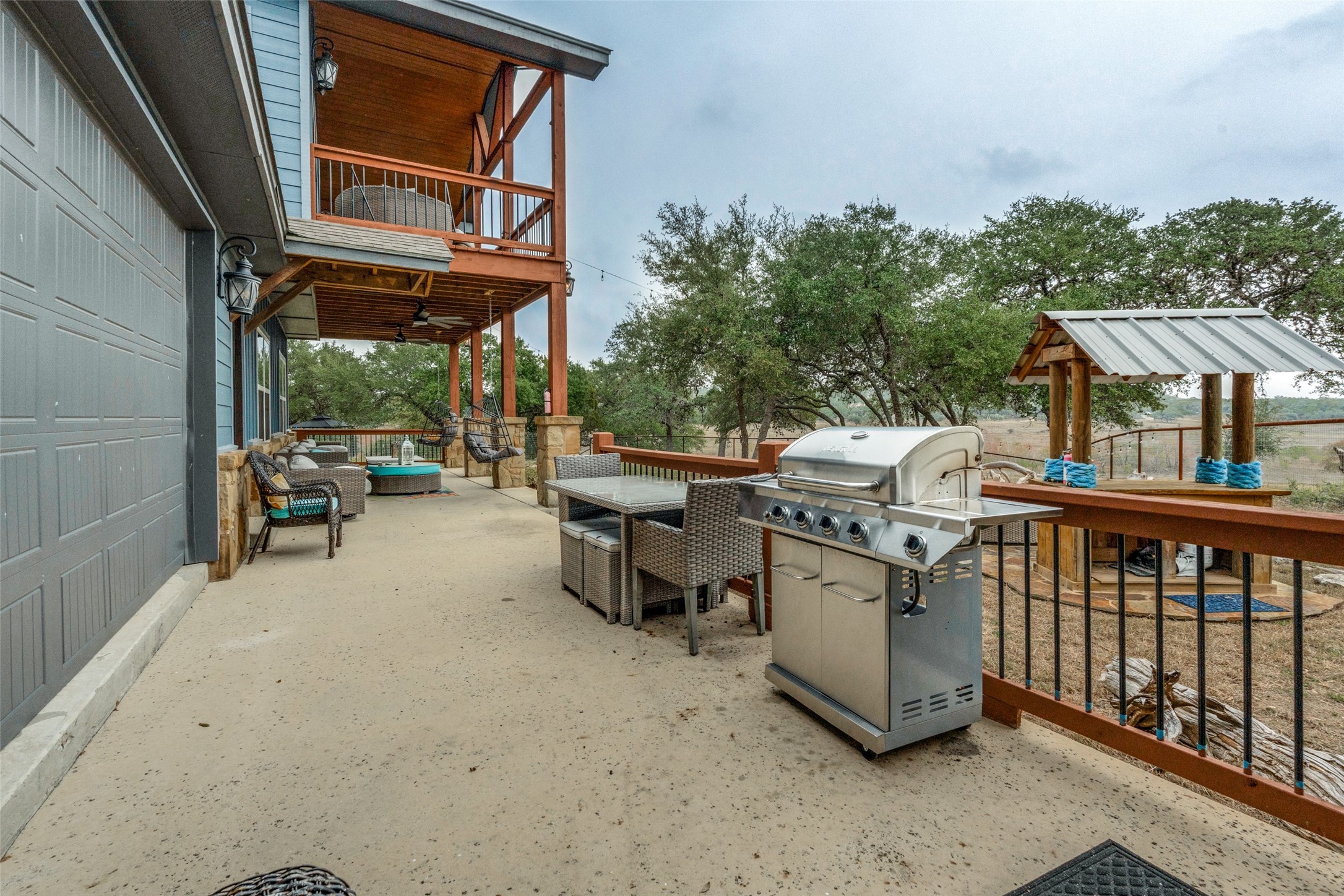 443 Big Bend Drive Property Photo 4