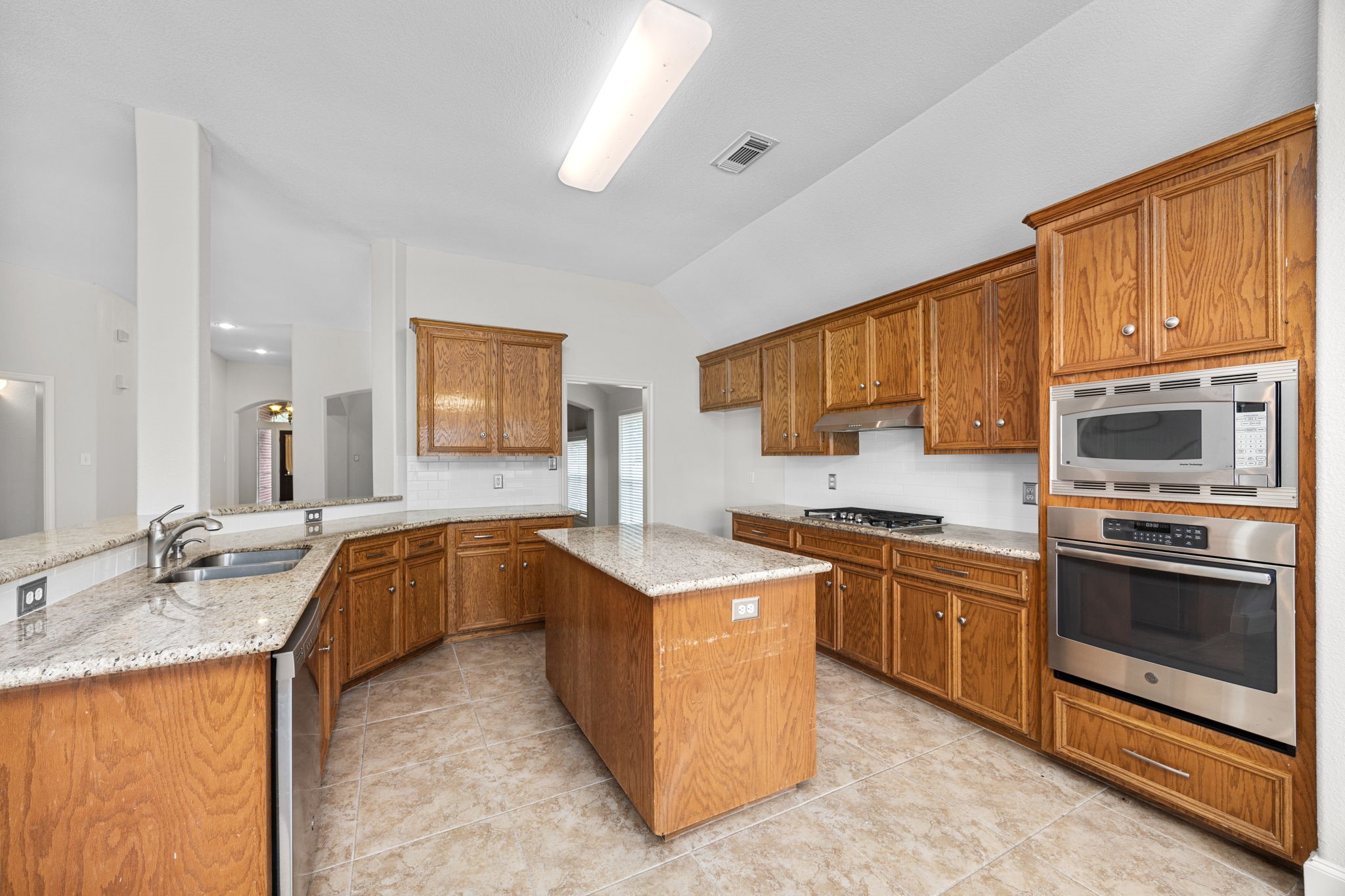 6908 Westgate Street Property Photo 23