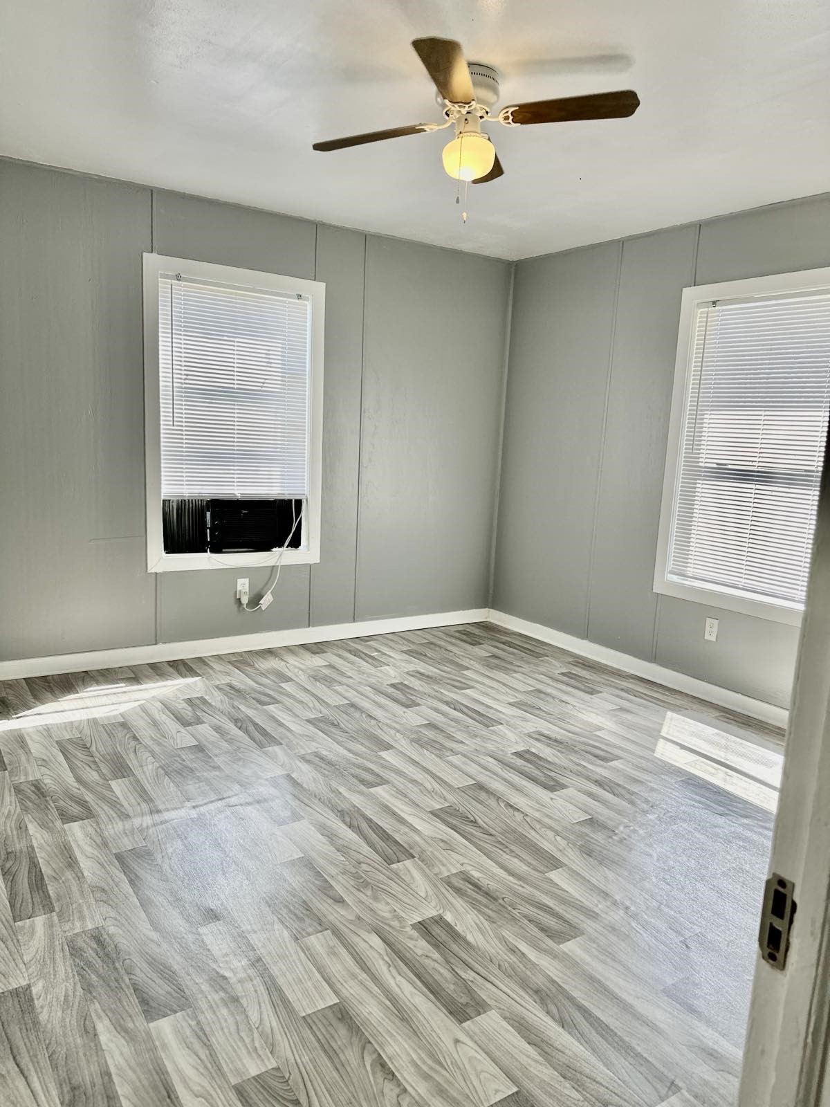 1907 Avenue C 4 Property Photo 15