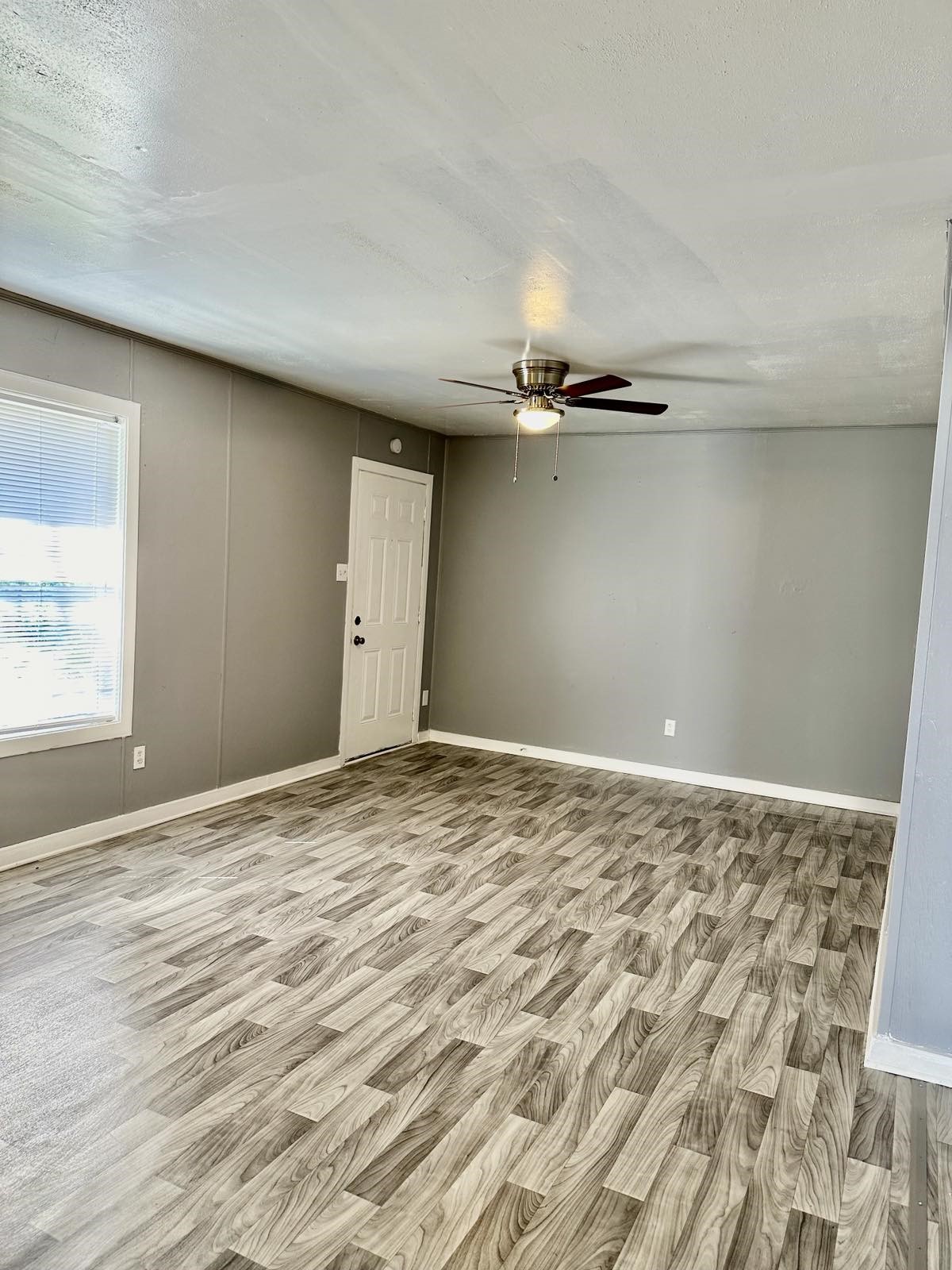 1907 Avenue C 4 Property Photo 16