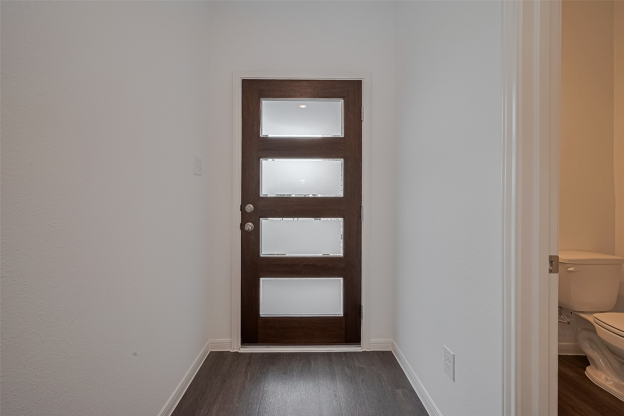 27097 Kestrel Trail Property Photo 5