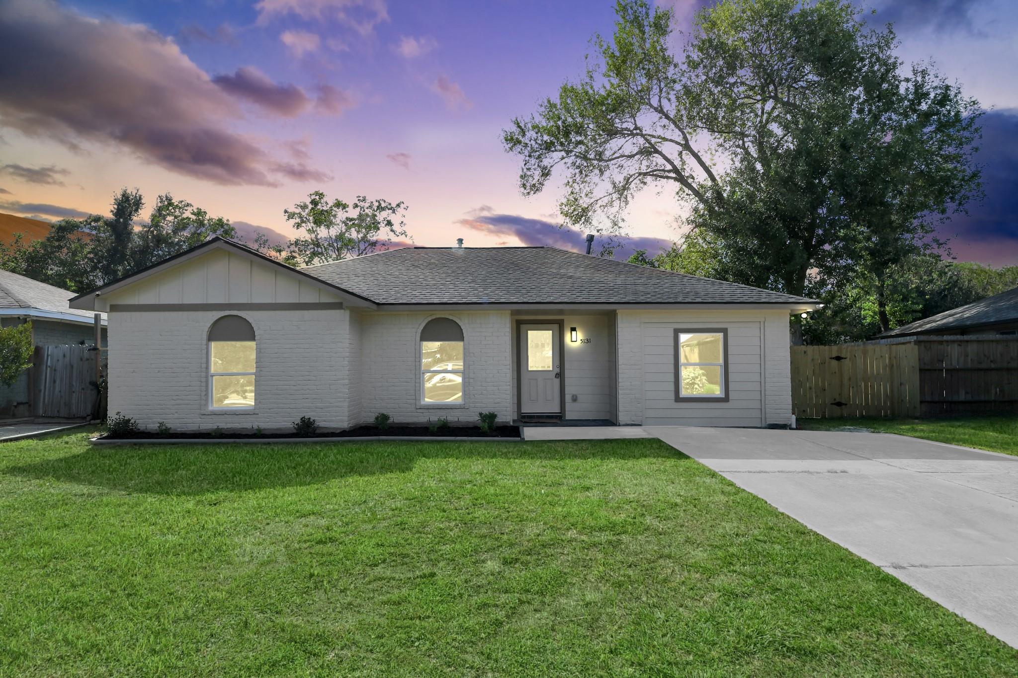 5131 Beechaven Street, Houston TX 77053 Property Photo 1