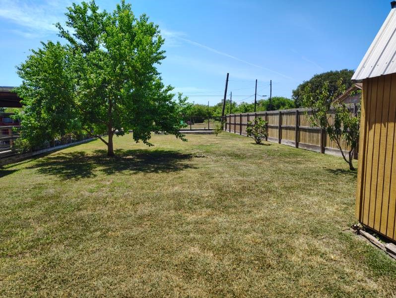 505 Locke Street Property Photo 25