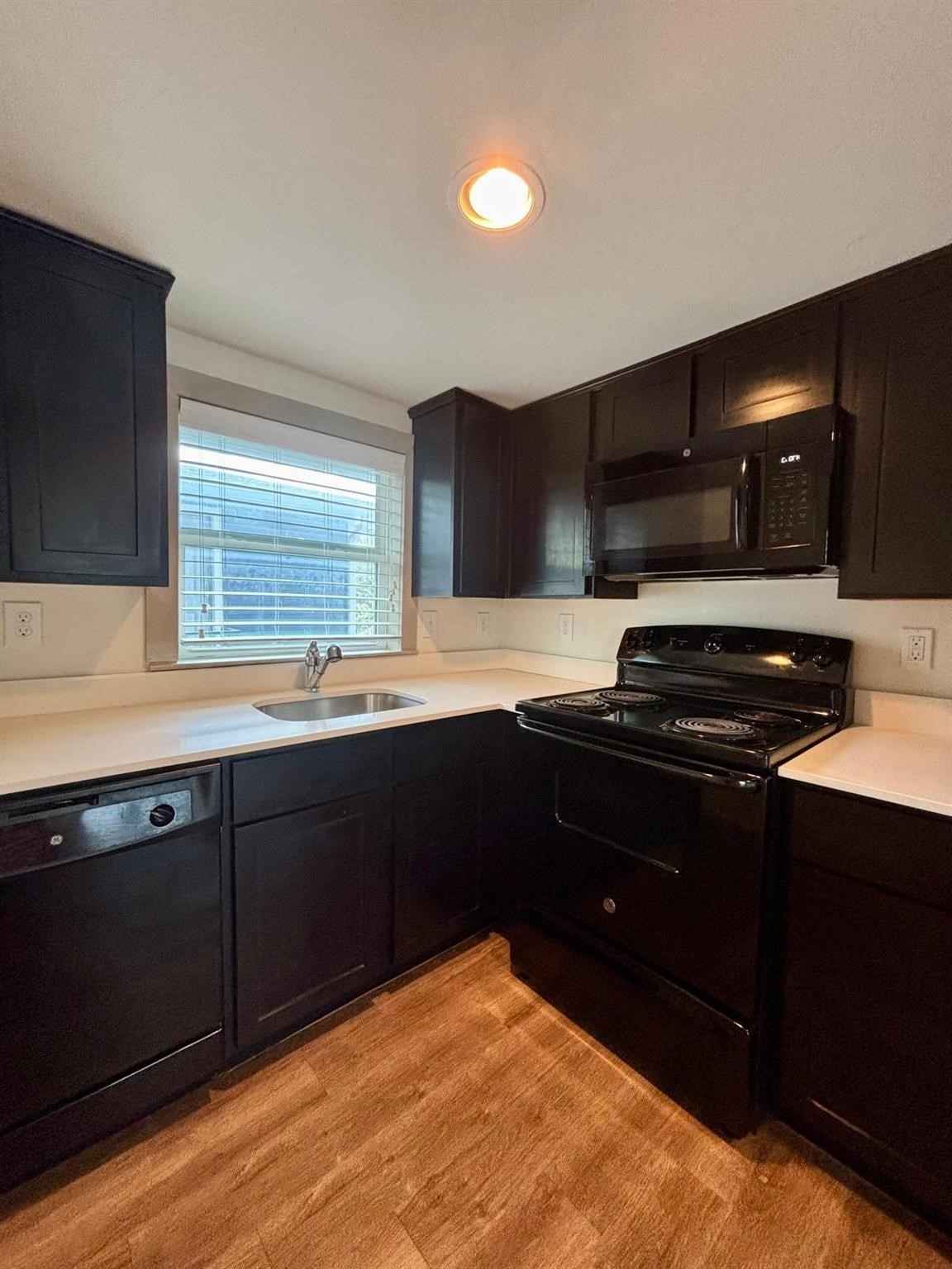 1009 Enid Street B Property Photo 8