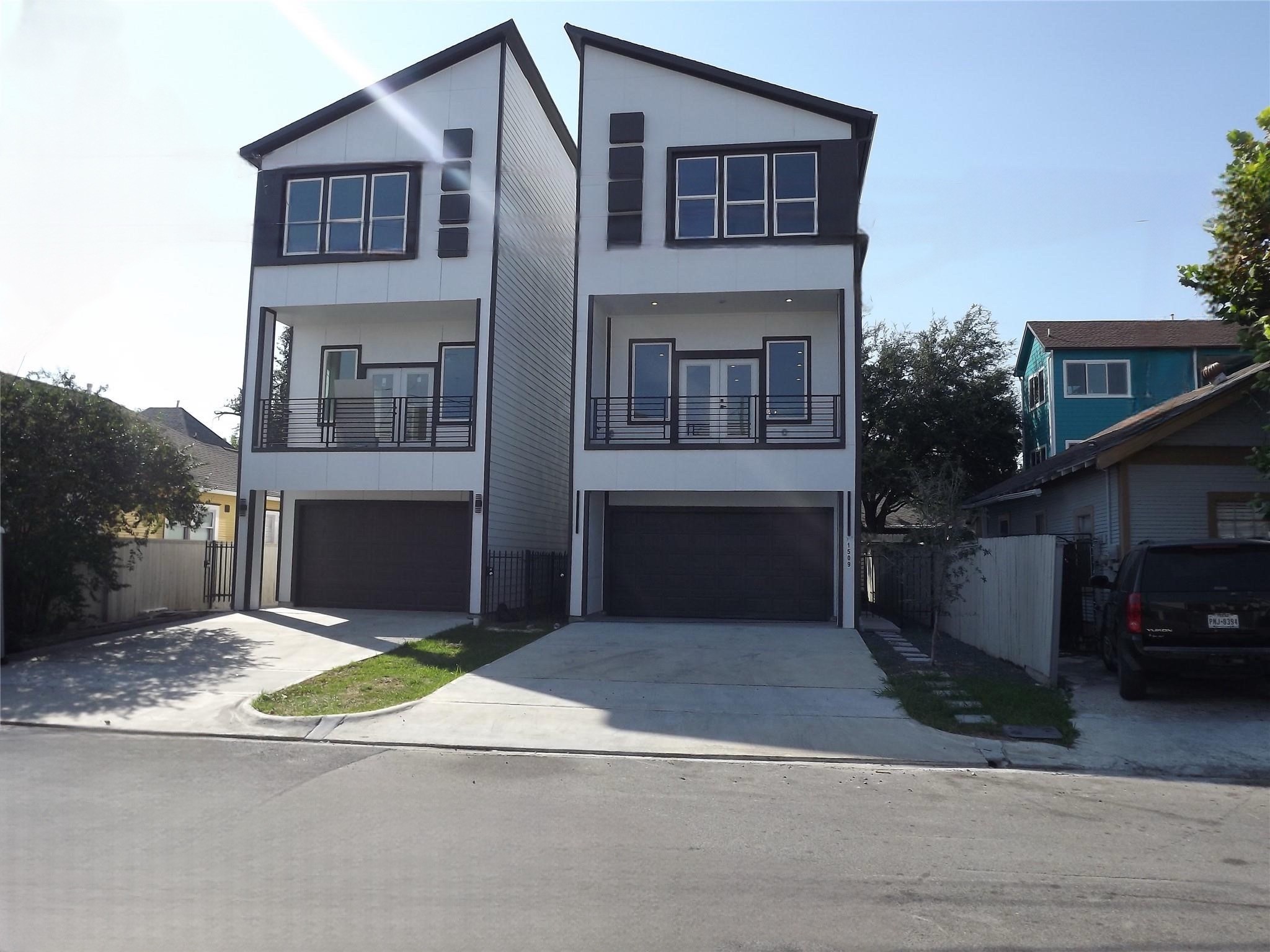 1511 Alamo Street Property Photo 1
