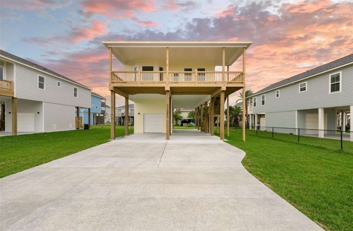 22805 Miramar Circle Property Photo 1