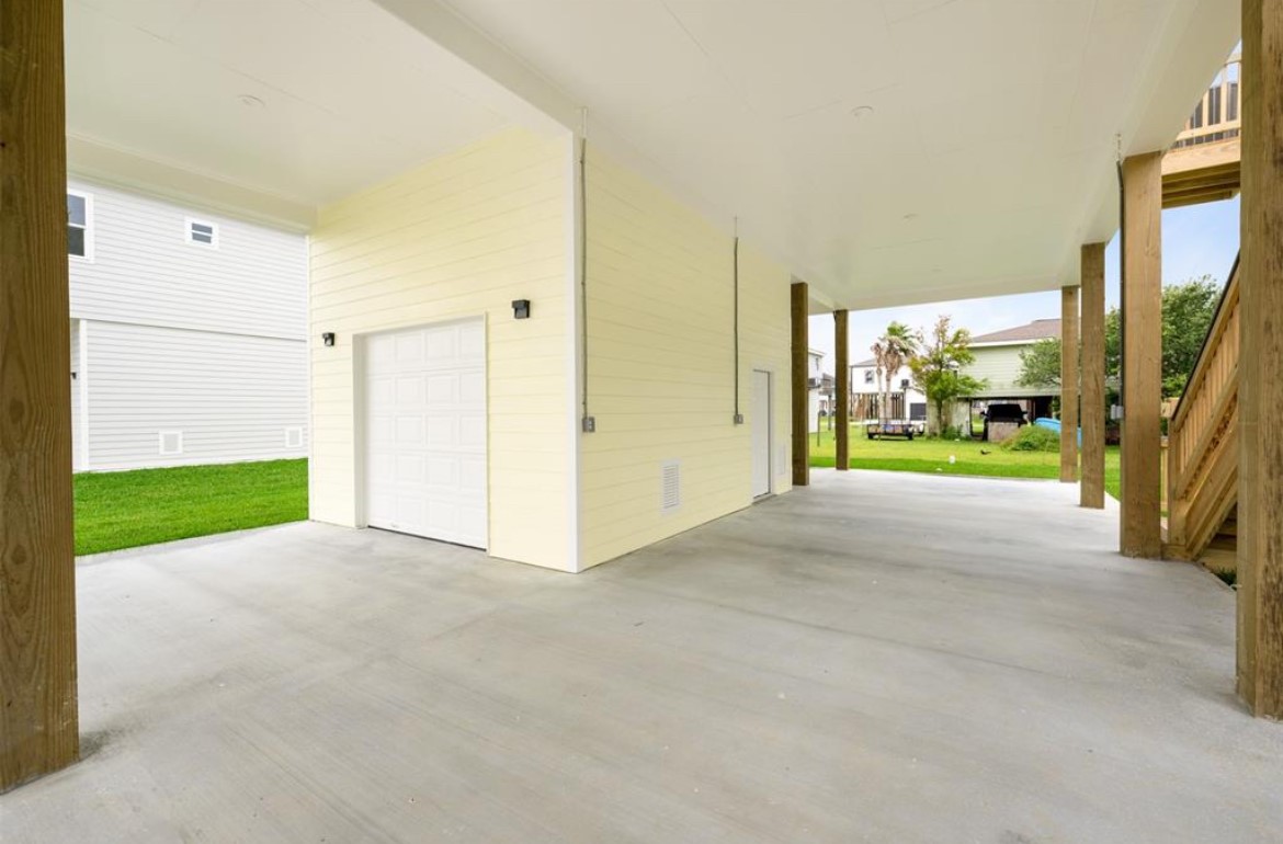 22805 Miramar Circle Property Photo 8