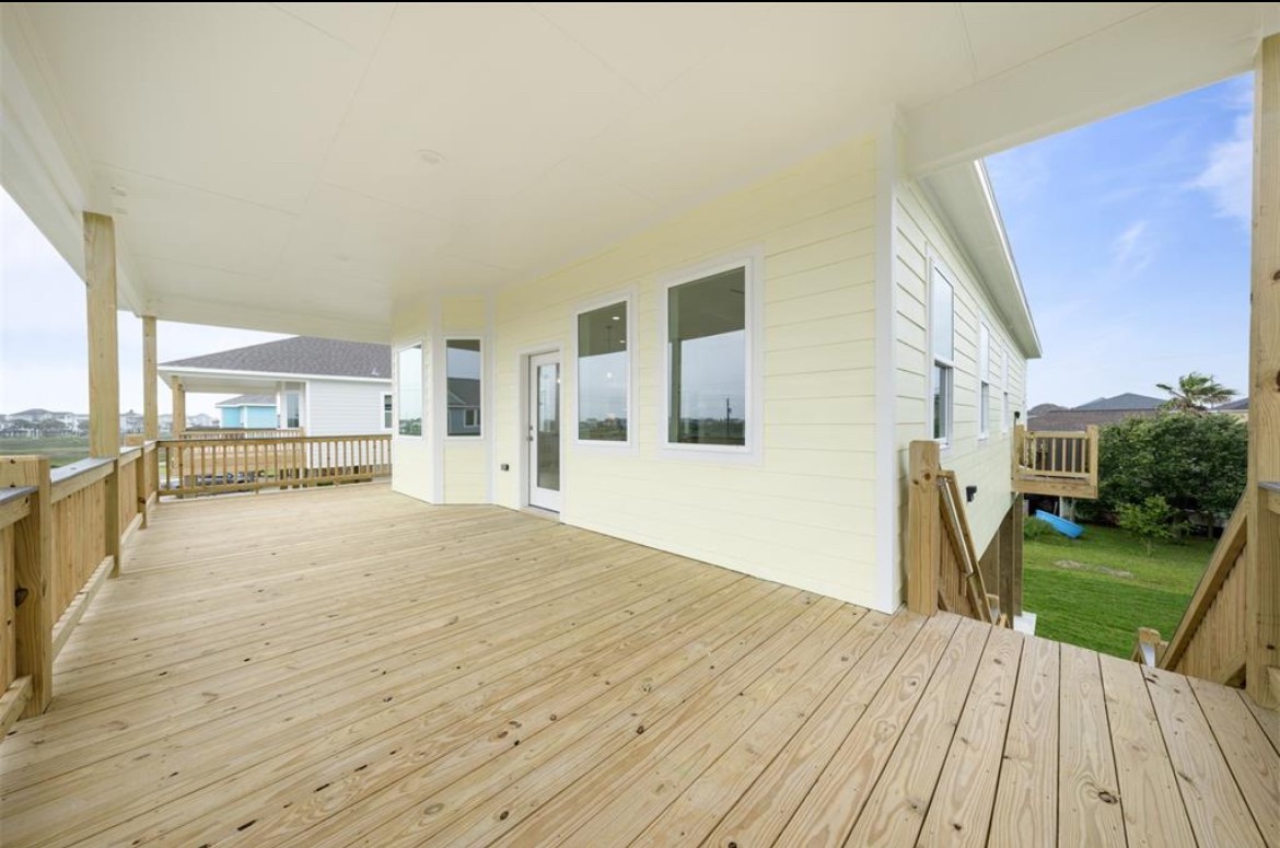 22805 Miramar Circle Property Photo 11