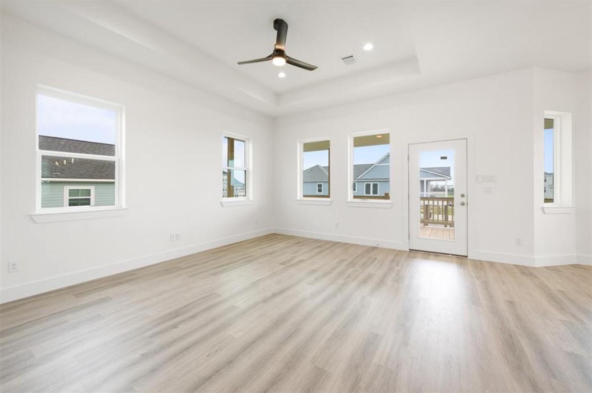 22805 Miramar Circle Property Photo 15