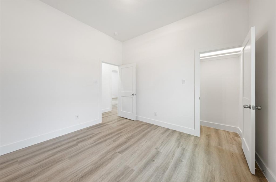 22805 Miramar Circle Property Photo 32