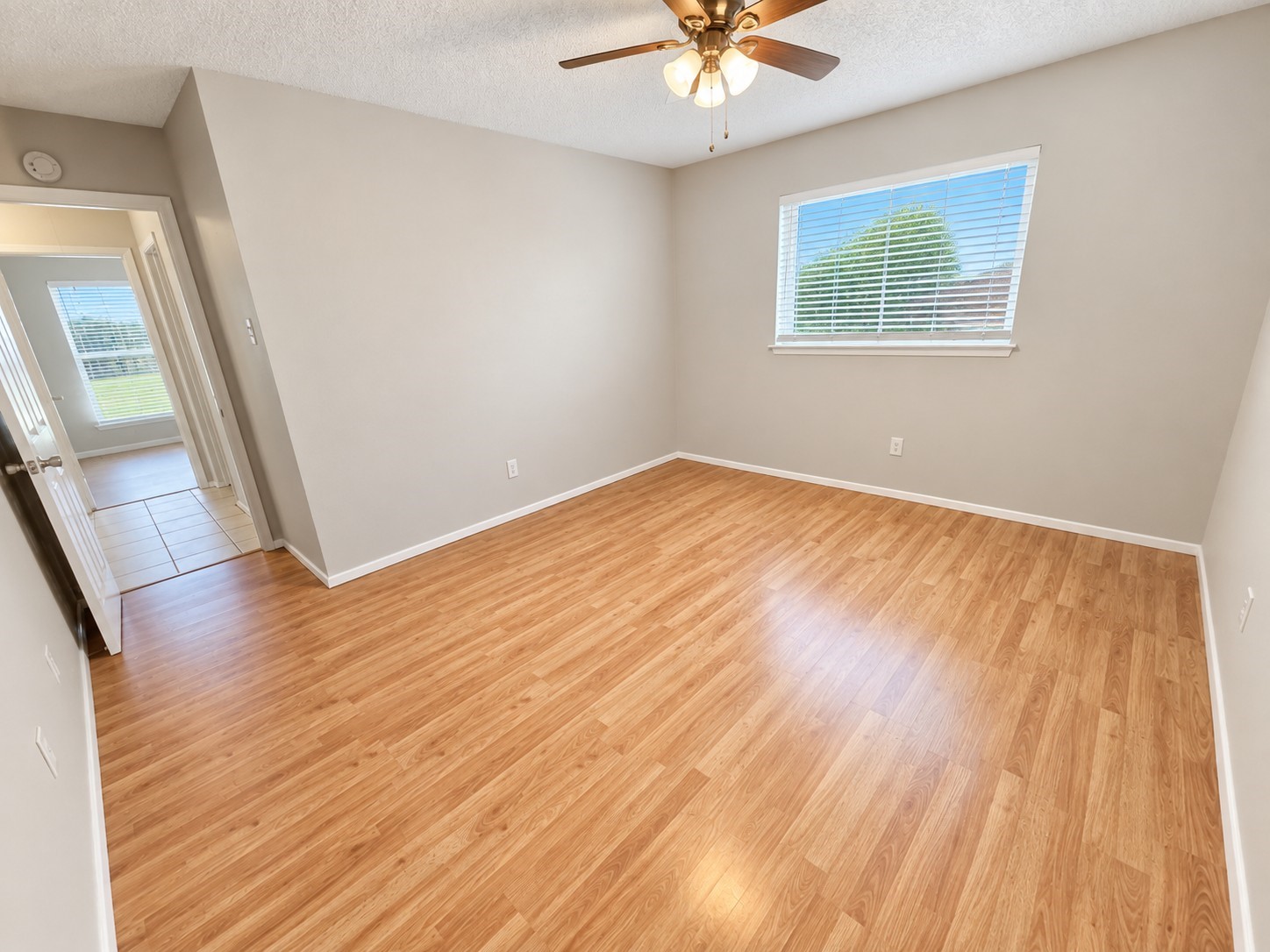 662 Fair Oak Drive Property Photo 12
