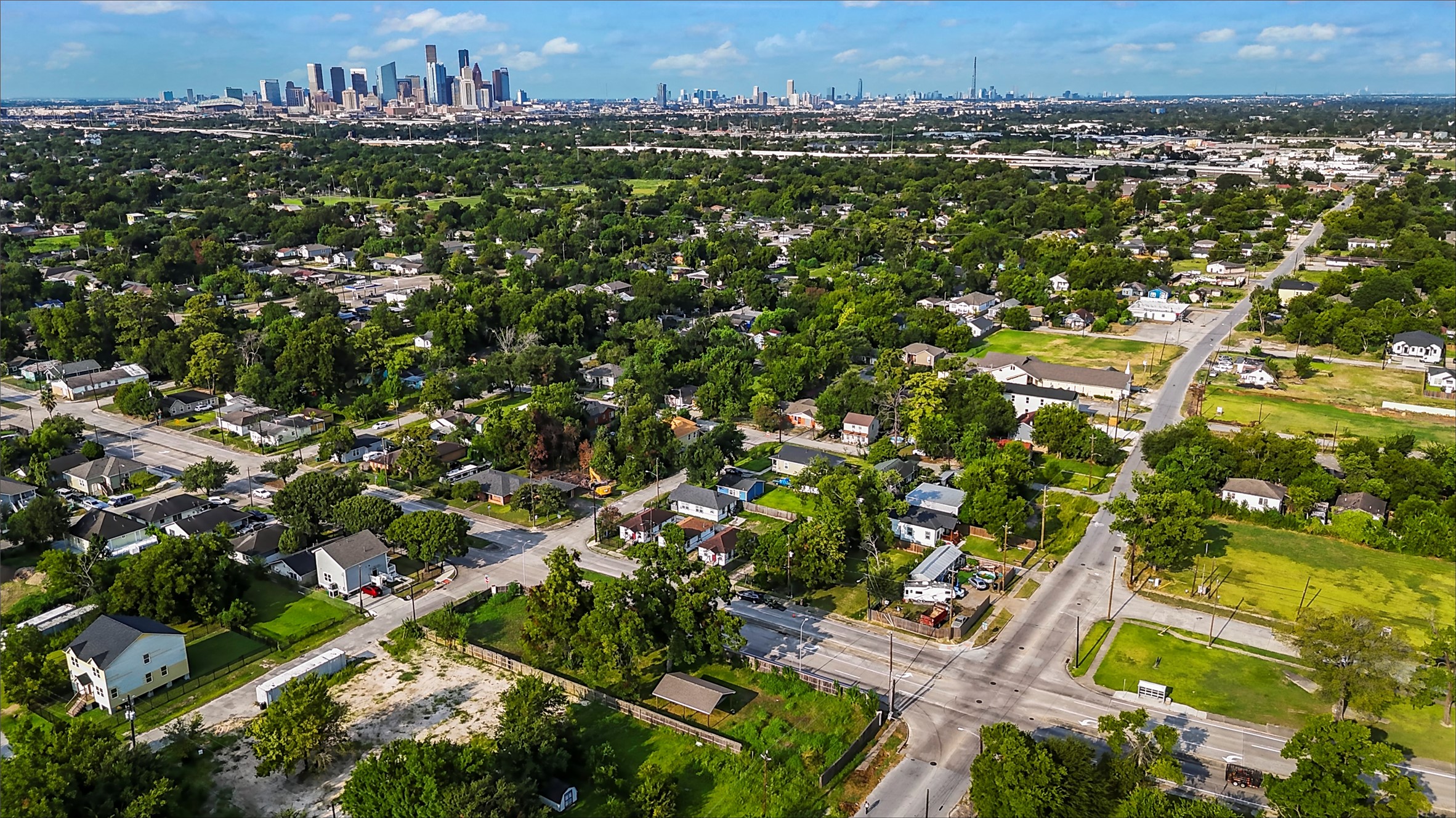 3811 Love Street Property Photo 4