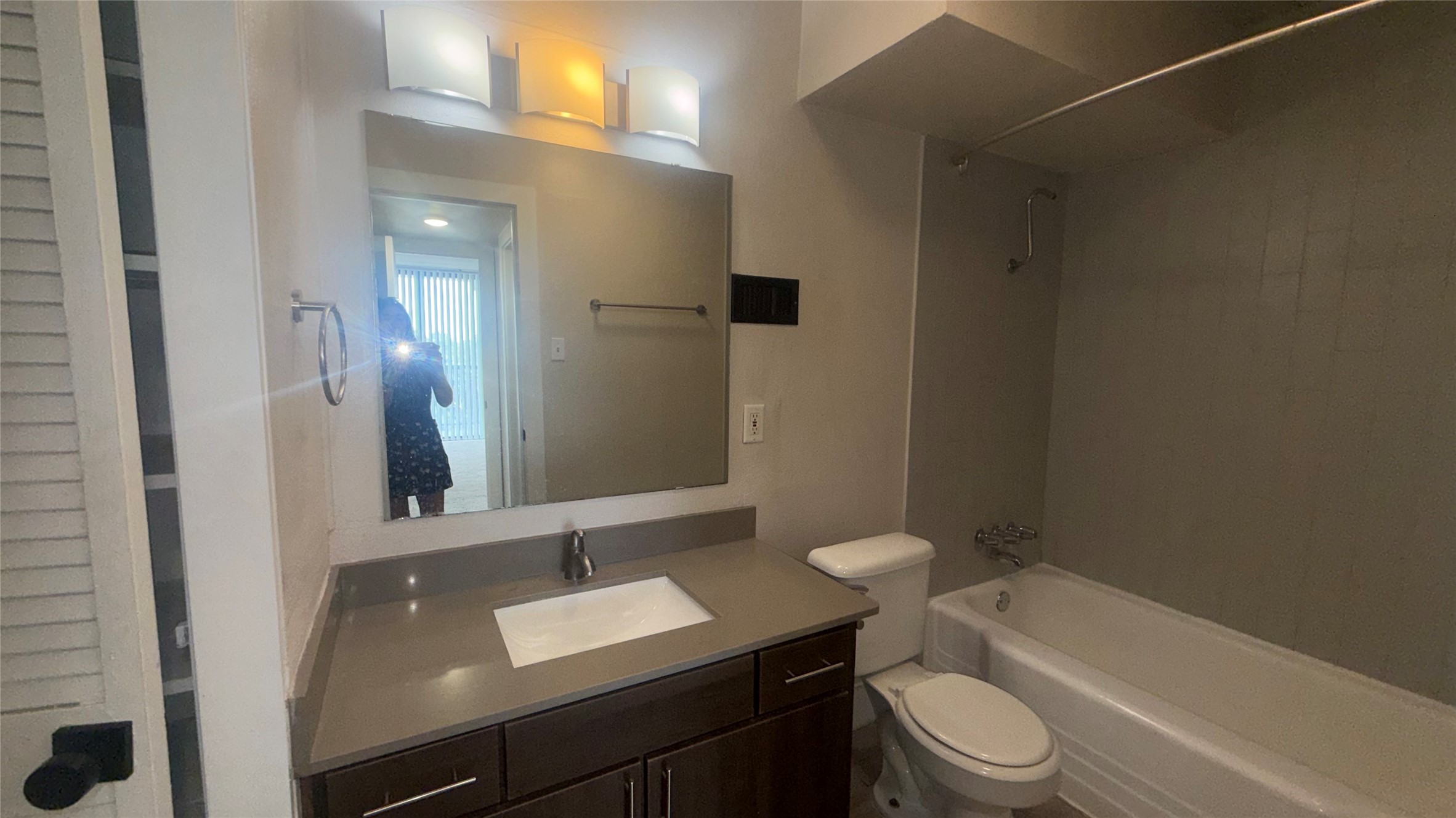 5400 Memorial Drive 410 Property Photo 12