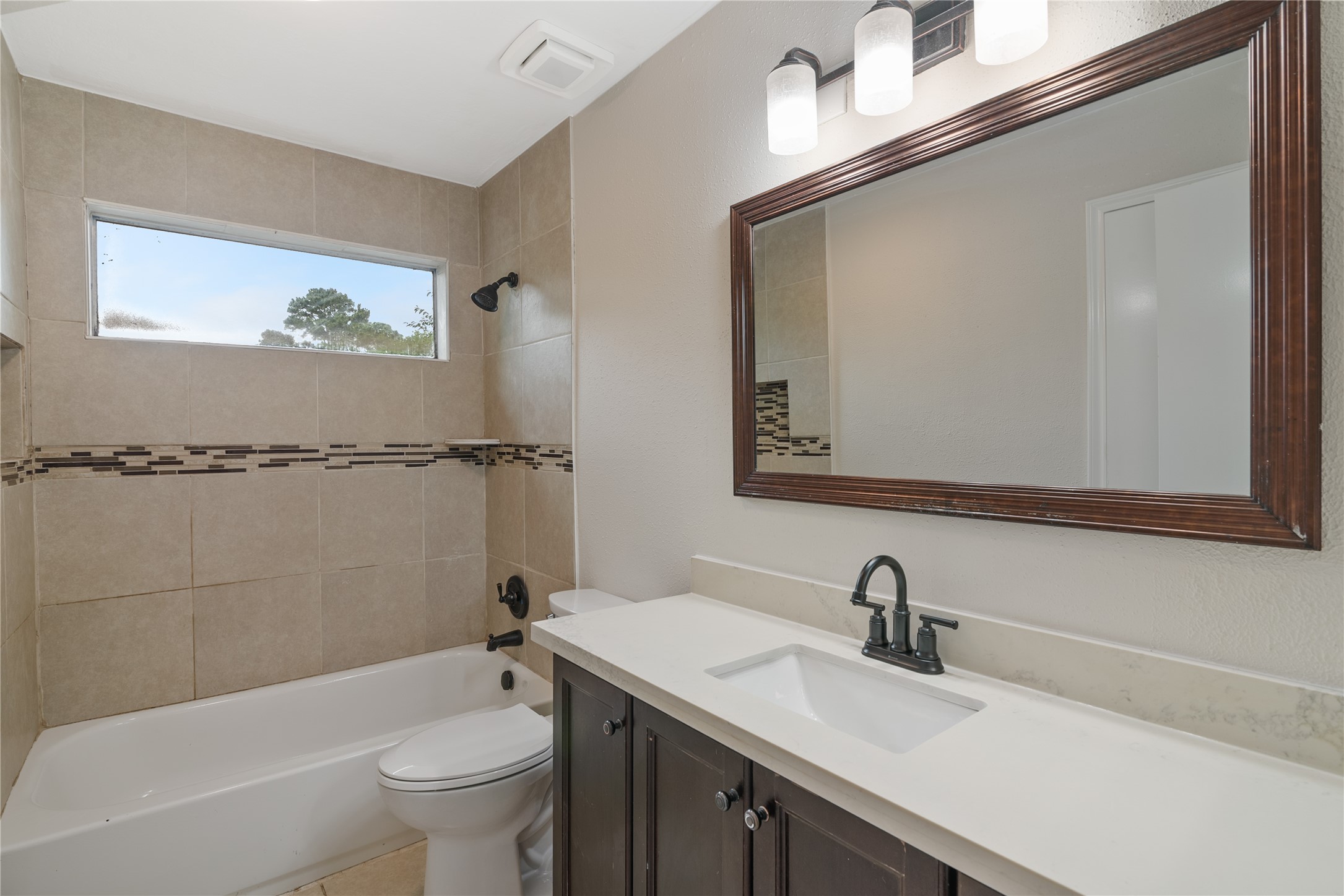 4807 Shadowdale Drive Property Photo 13