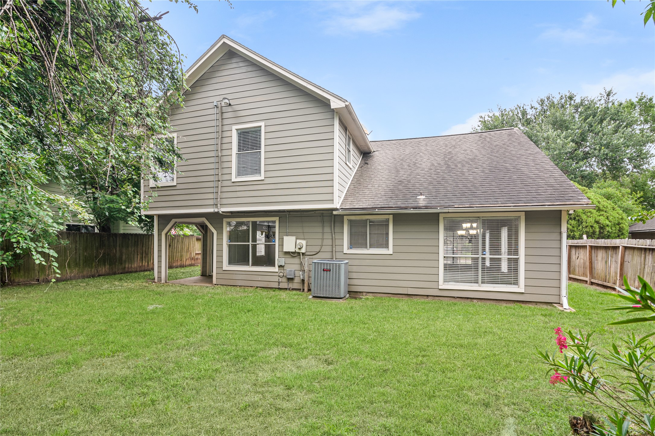 4807 Shadowdale Drive Property Photo 20