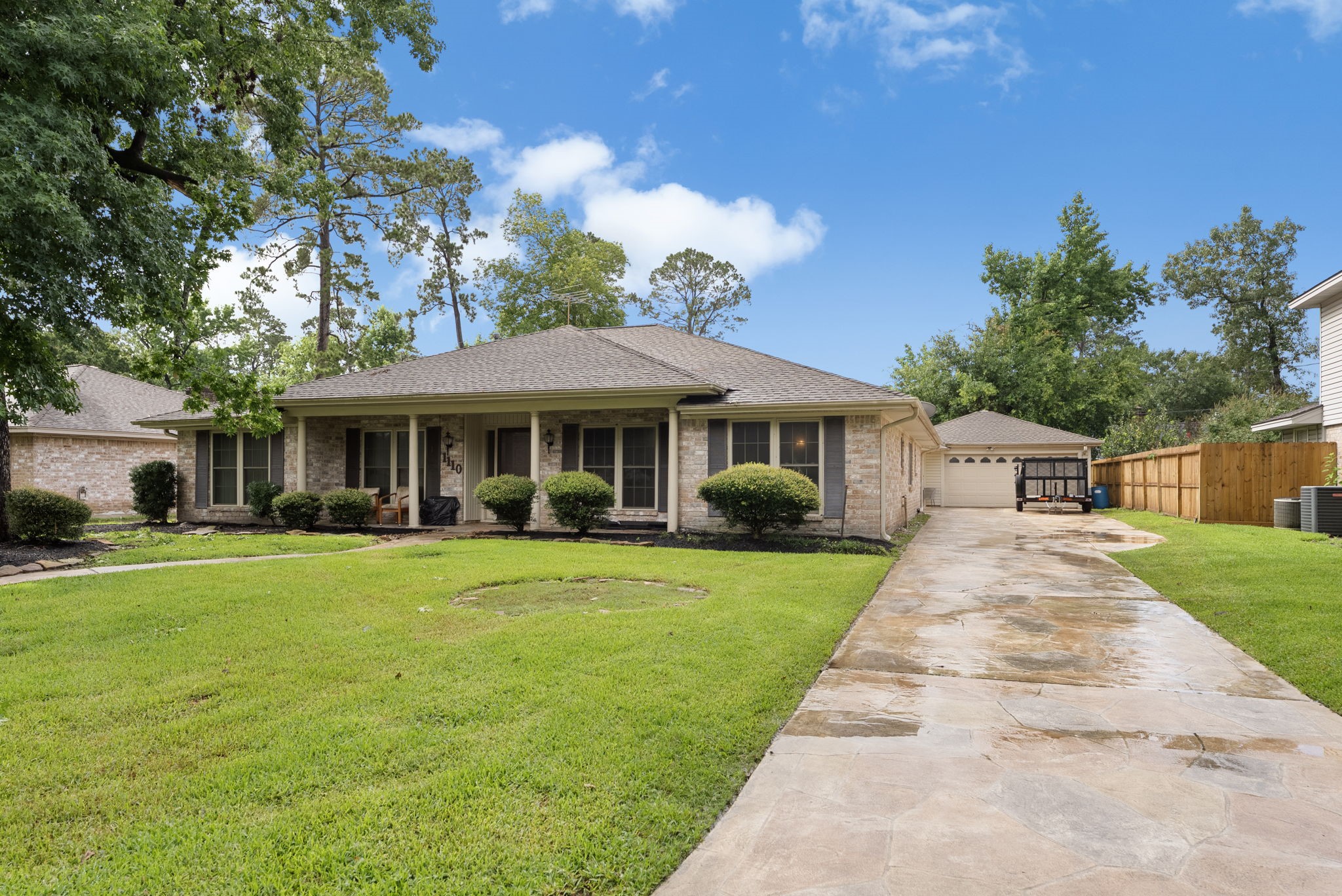 1110 Pear Tree Lane Property Photo 3