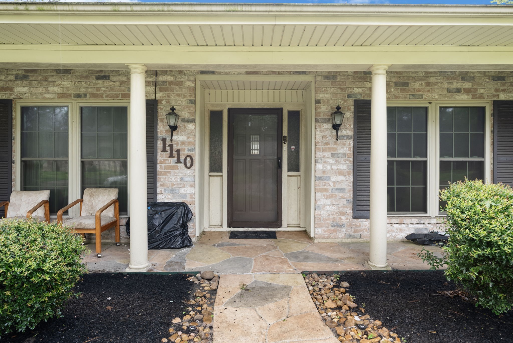 1110 Pear Tree Lane Property Photo 4