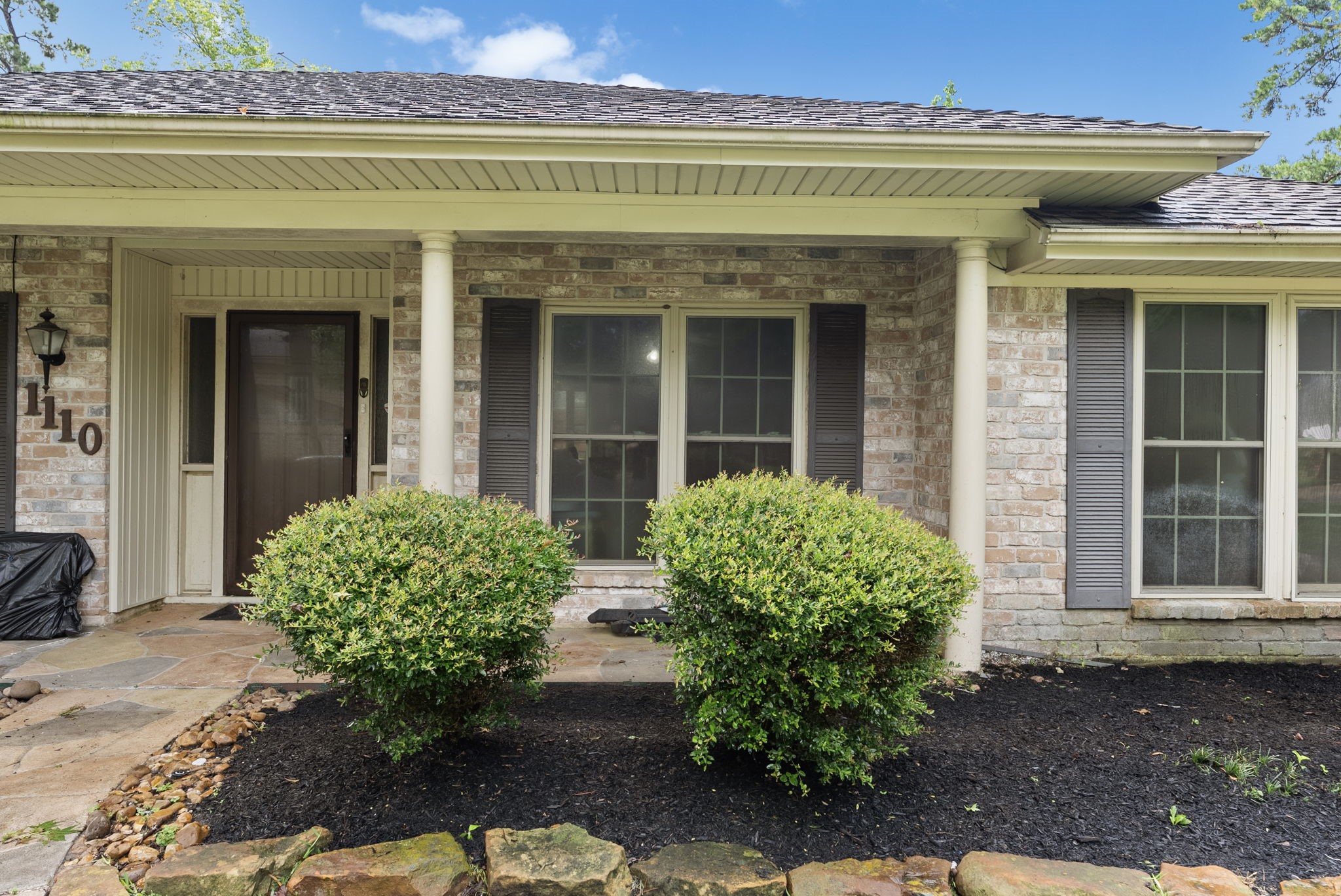 1110 Pear Tree Lane Property Photo 6