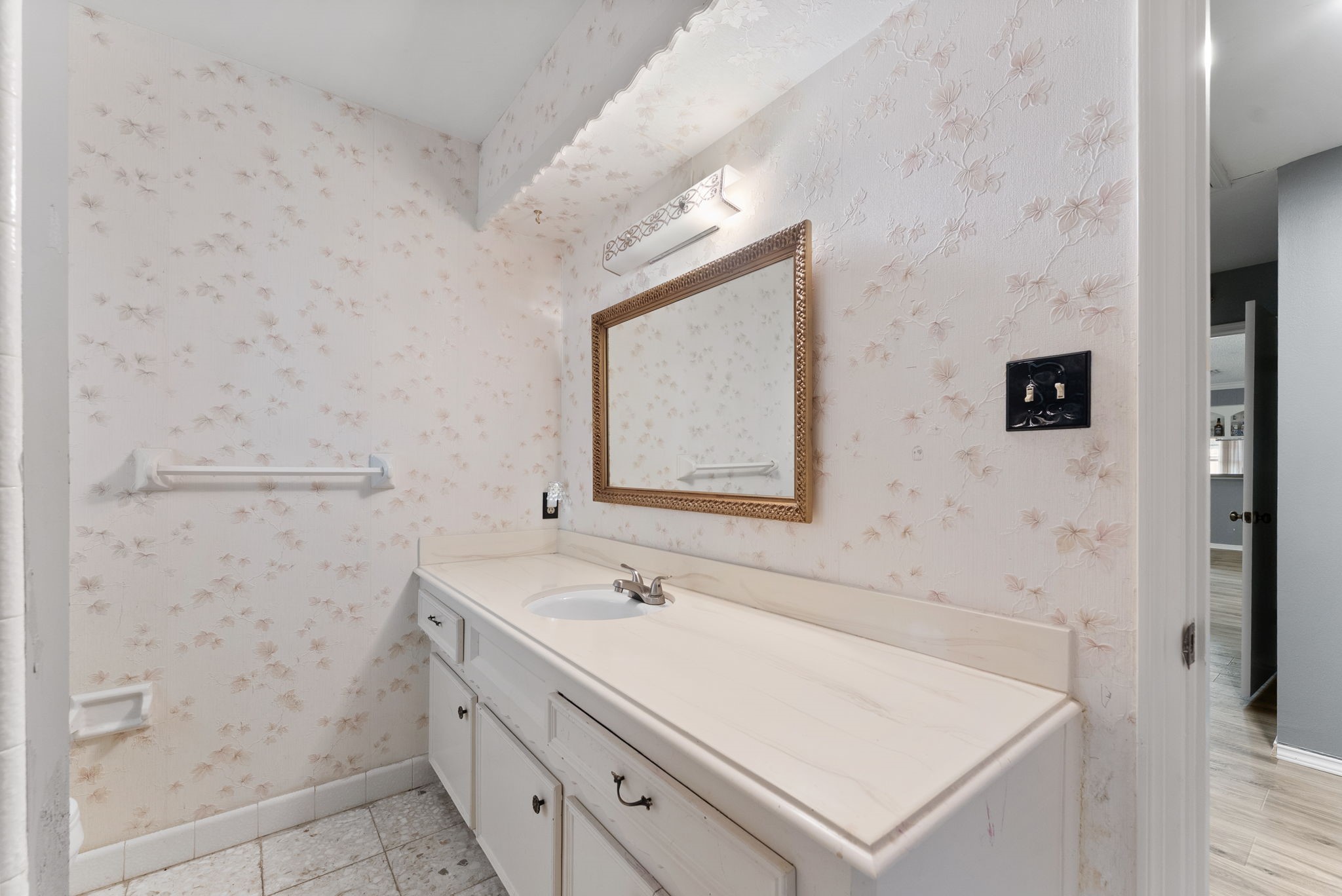 1110 Pear Tree Lane Property Photo 40