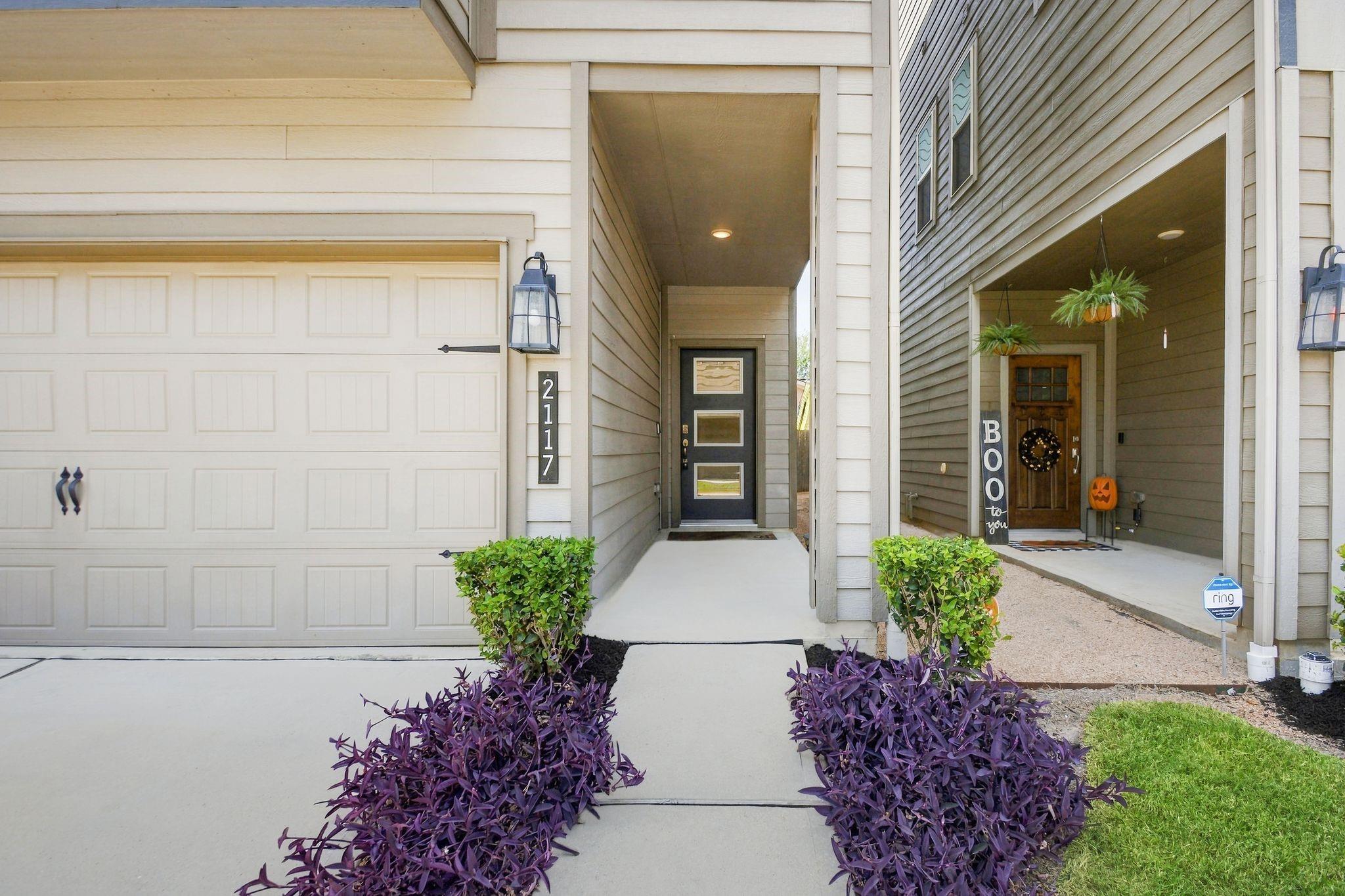 2117 Sequoia Woods Drive Property Photo 3