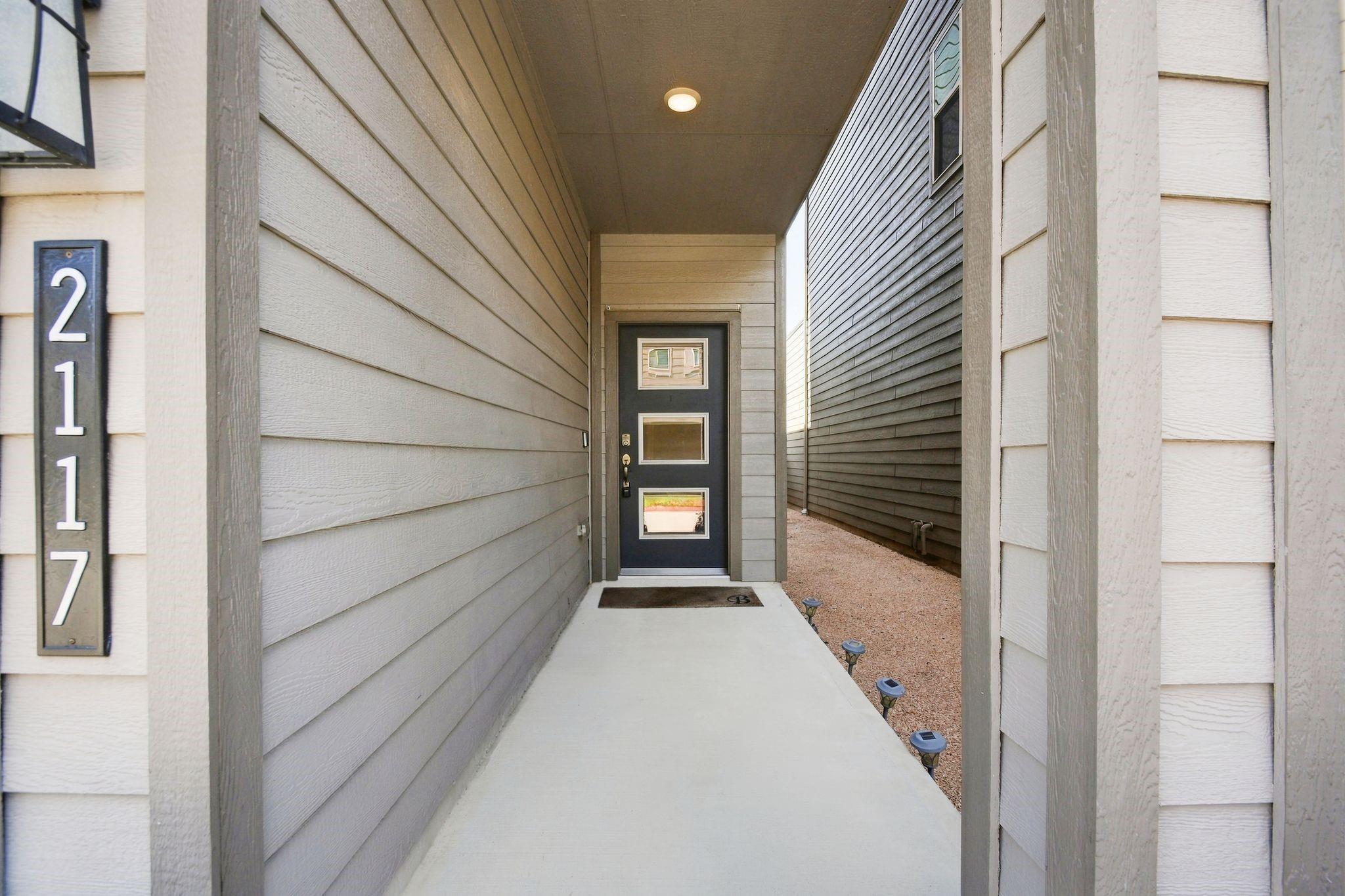 2117 Sequoia Woods Drive Property Photo 4