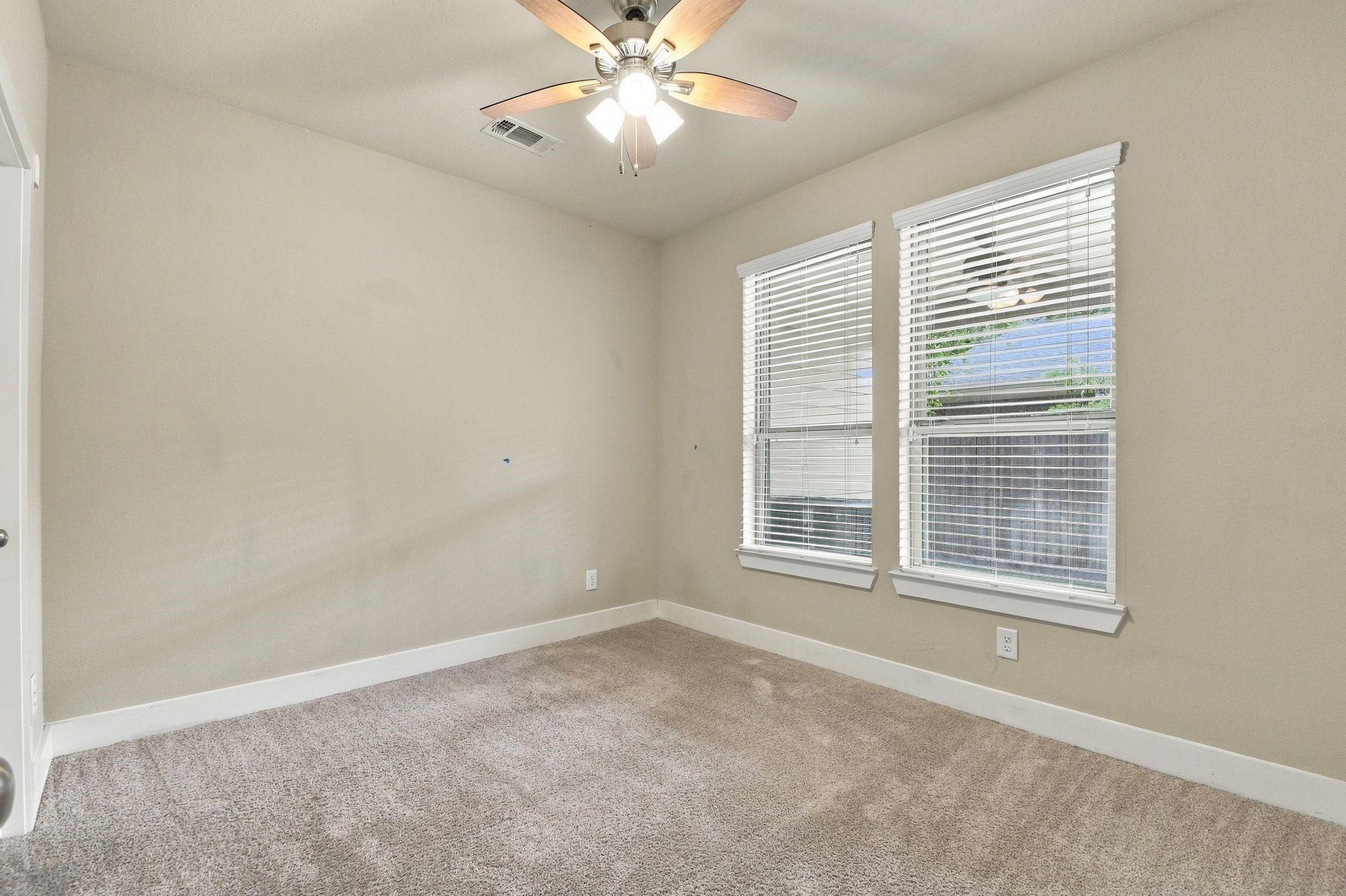 2117 Sequoia Woods Drive Property Photo 9