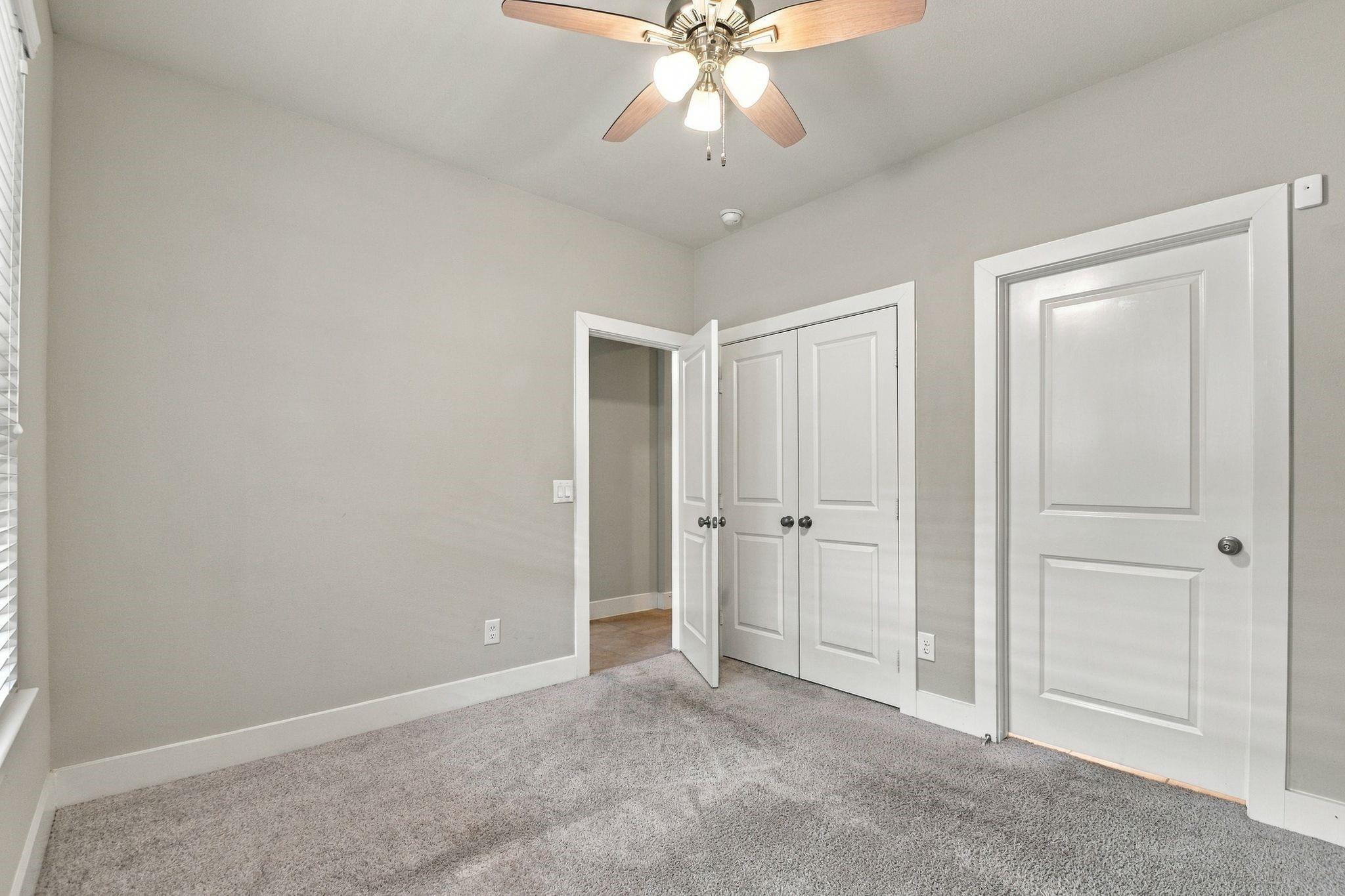 2117 Sequoia Woods Drive Property Photo 10