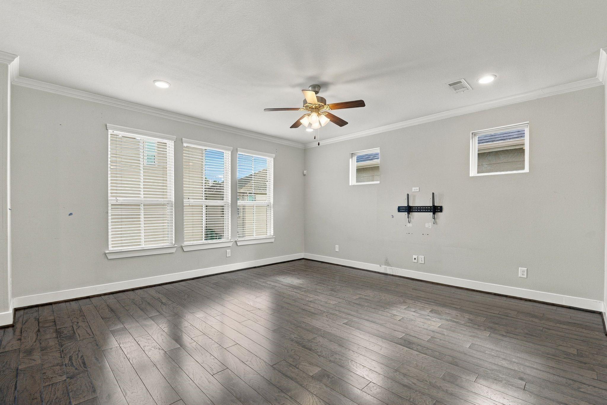 2117 Sequoia Woods Drive Property Photo 11