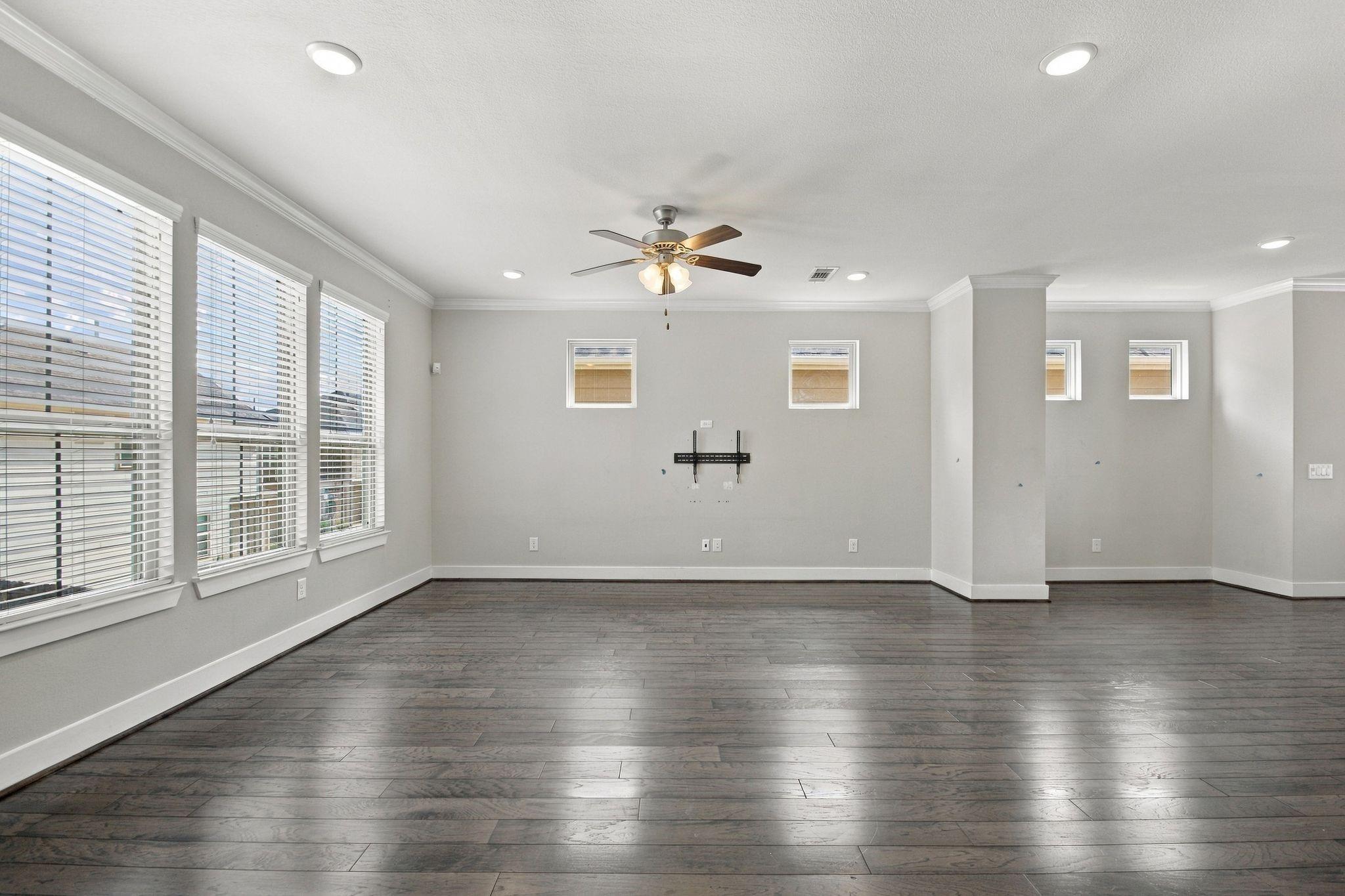 2117 Sequoia Woods Drive Property Photo 13
