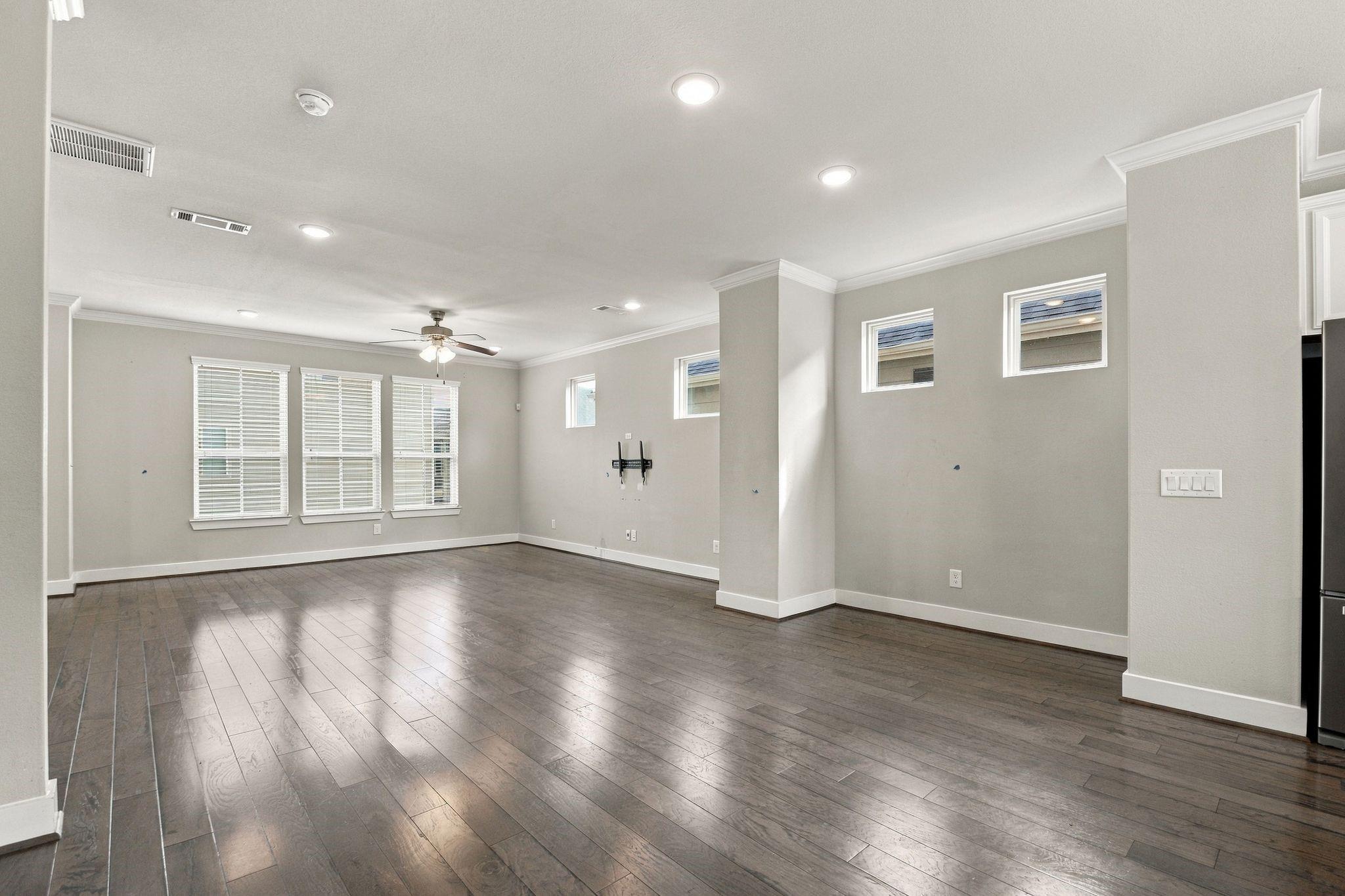2117 Sequoia Woods Drive Property Photo 14