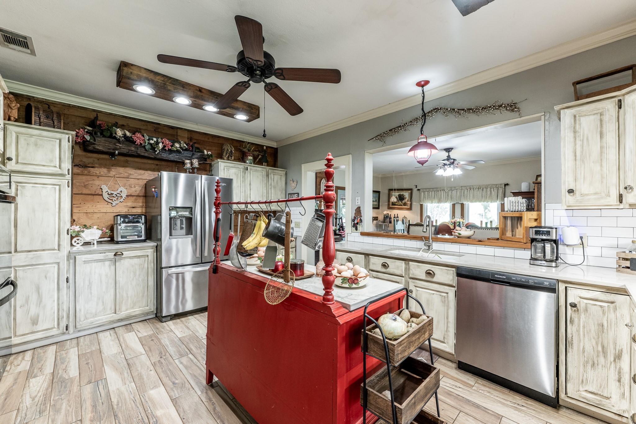 25790 Lakeside Drive Property Photo 13
