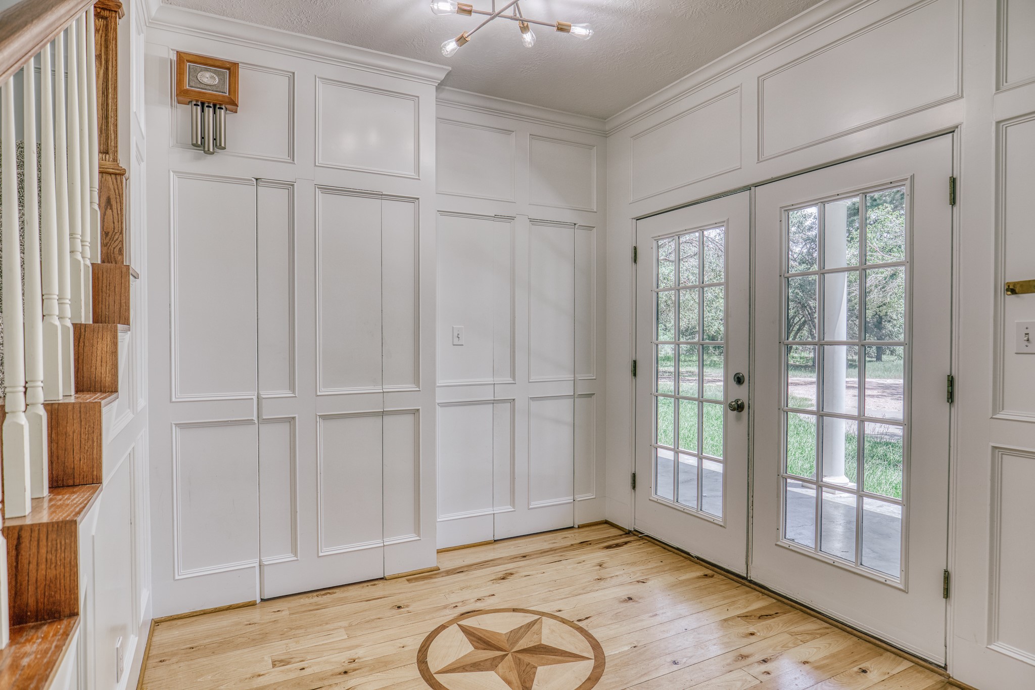 3301 Round Top Road Property Photo 4